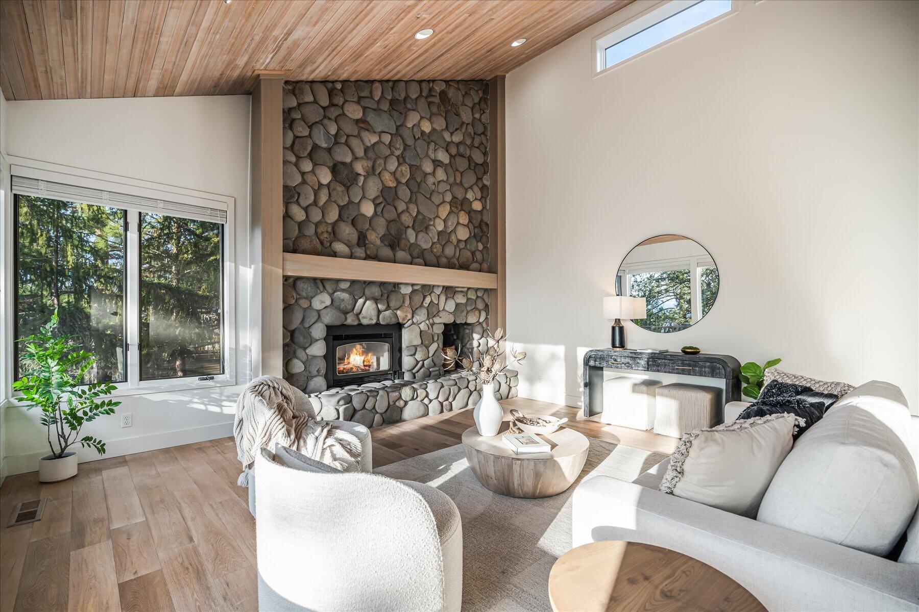 1295 NW City View Drive