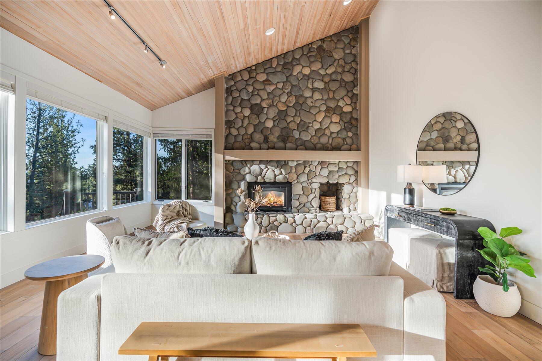 1295 NW City View Drive