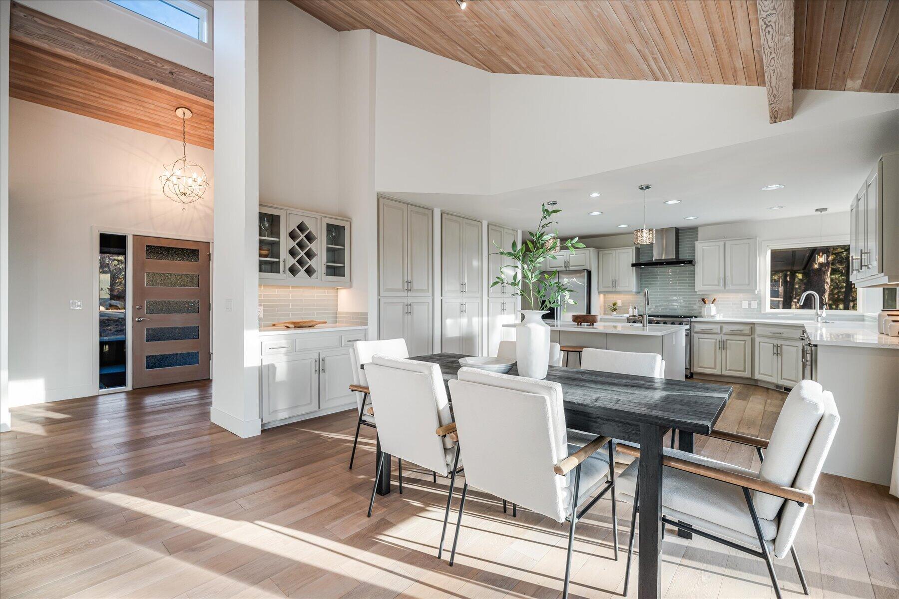 1295 NW City View Drive