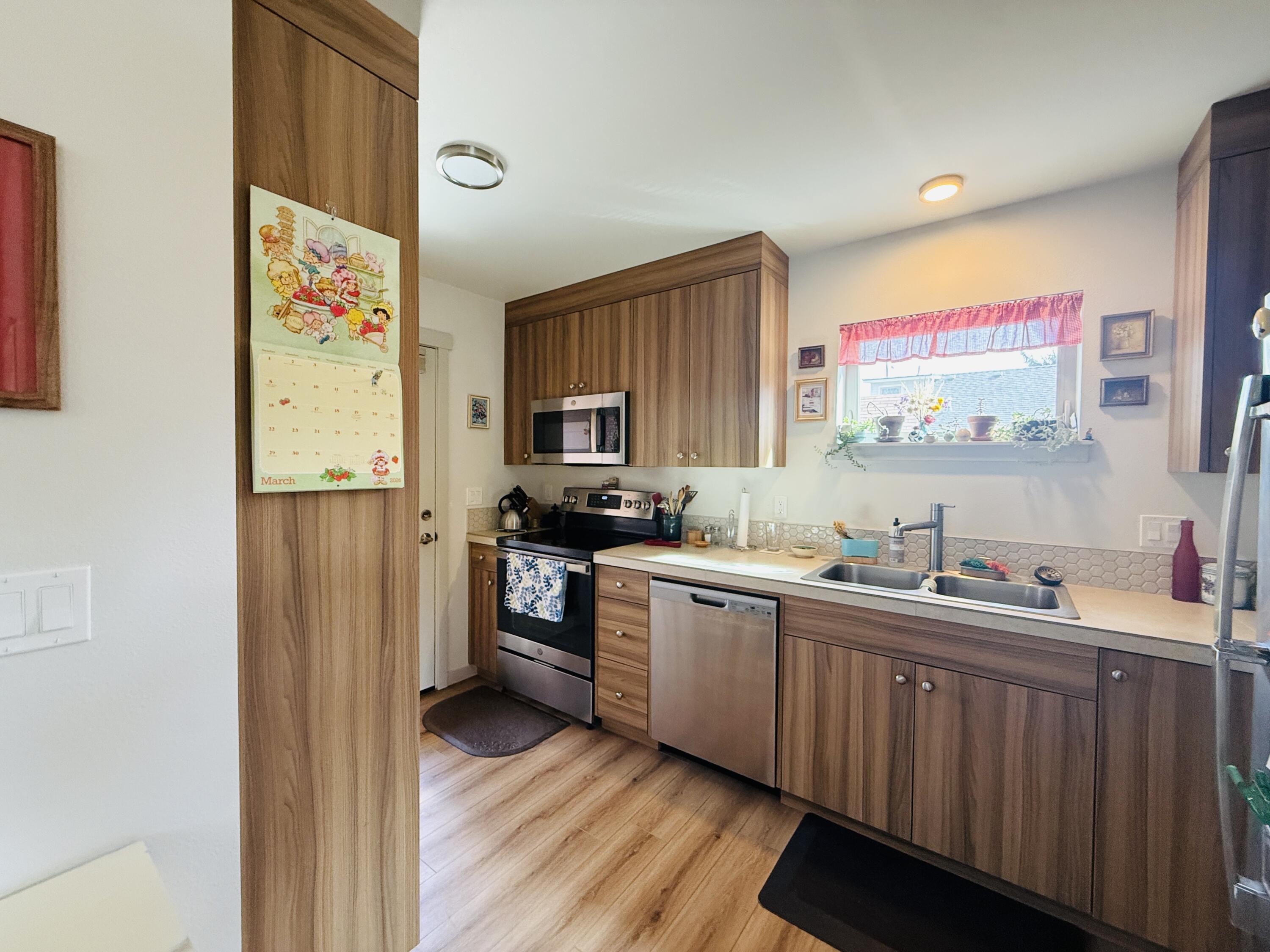 1224 NW Union Street, # 1 & 2