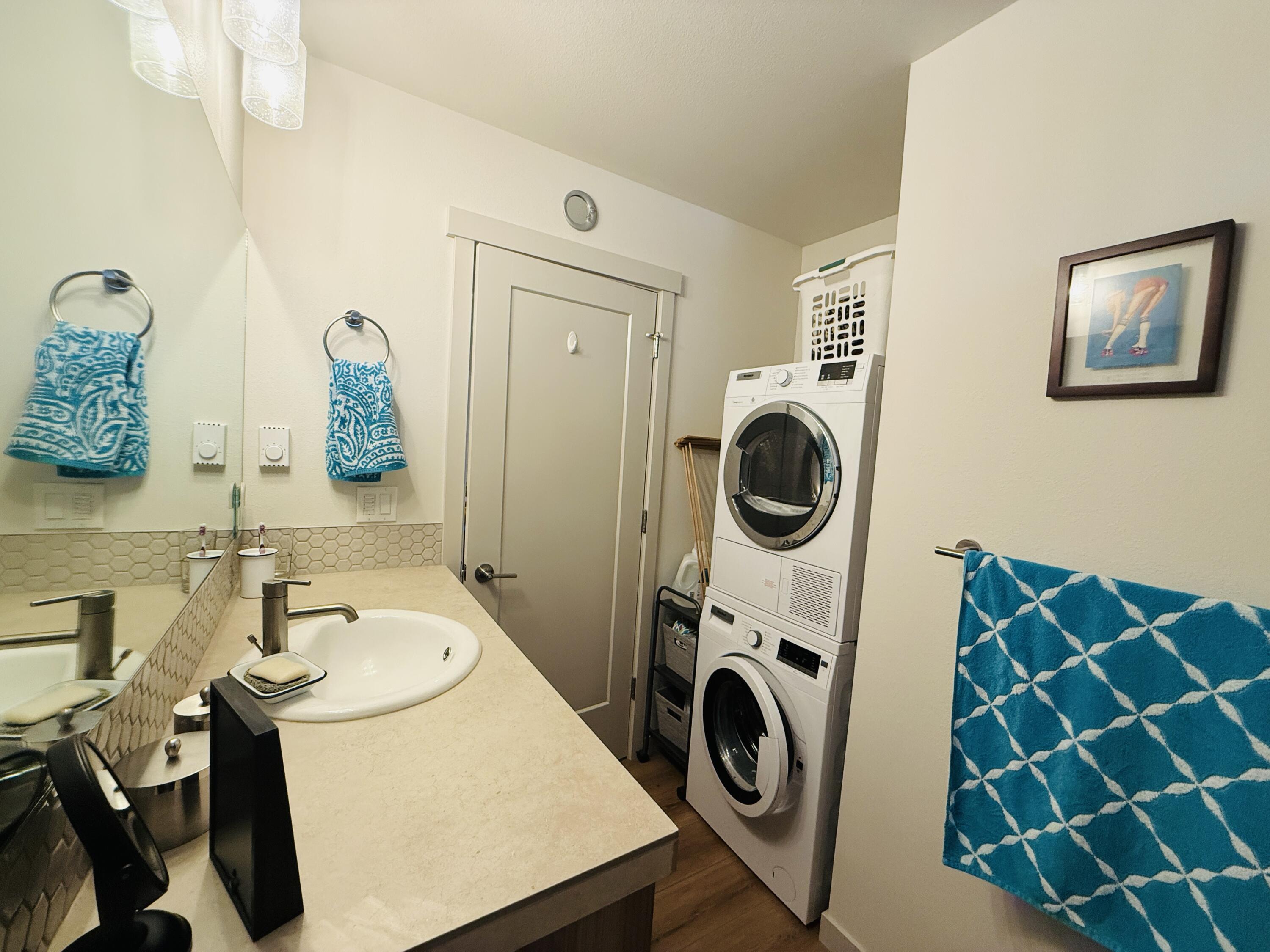 1224 NW Union Street, # 1 & 2