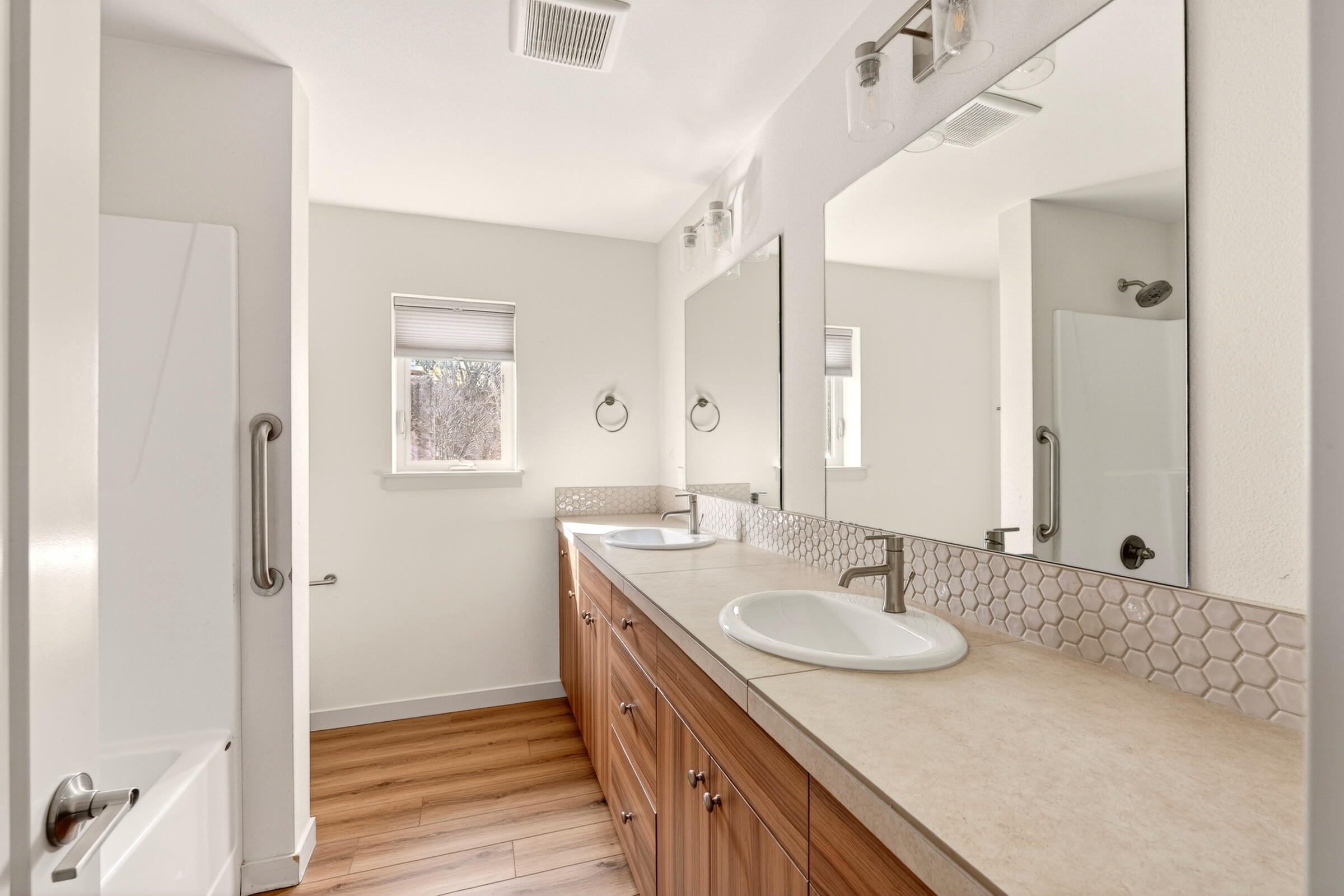 1224 NW Union Street, # 1 & 2