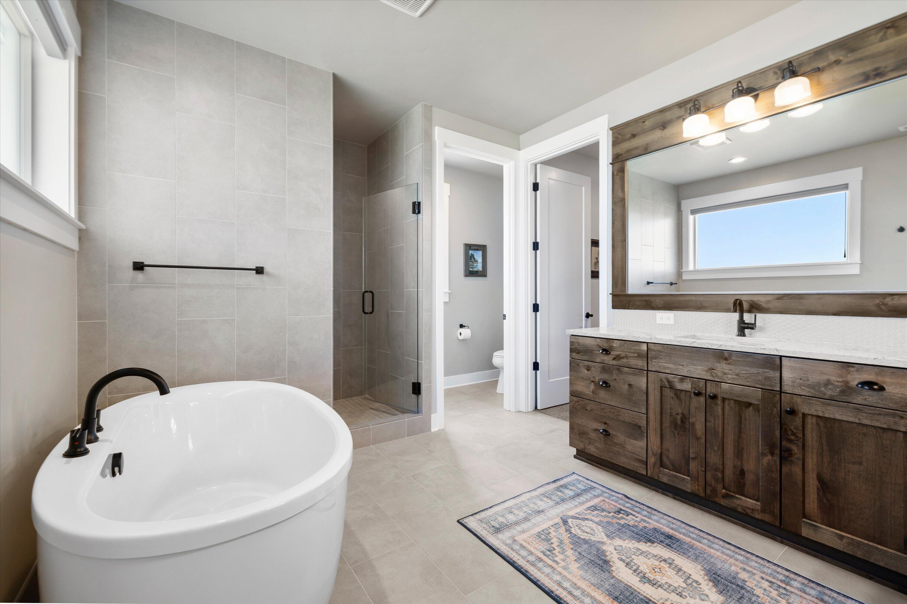 2704 NW Fairway Heights Drive