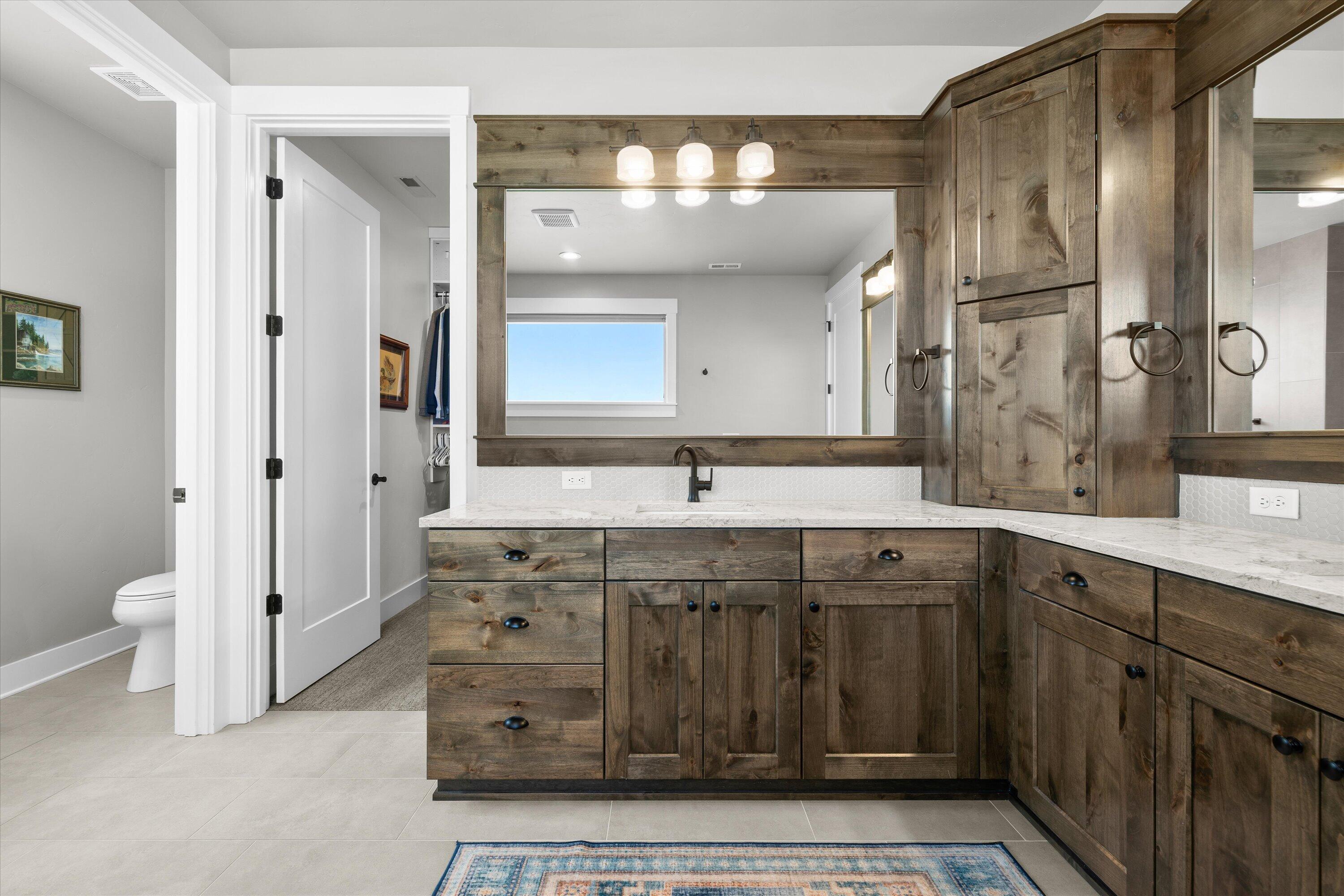 2704 NW Fairway Heights Drive