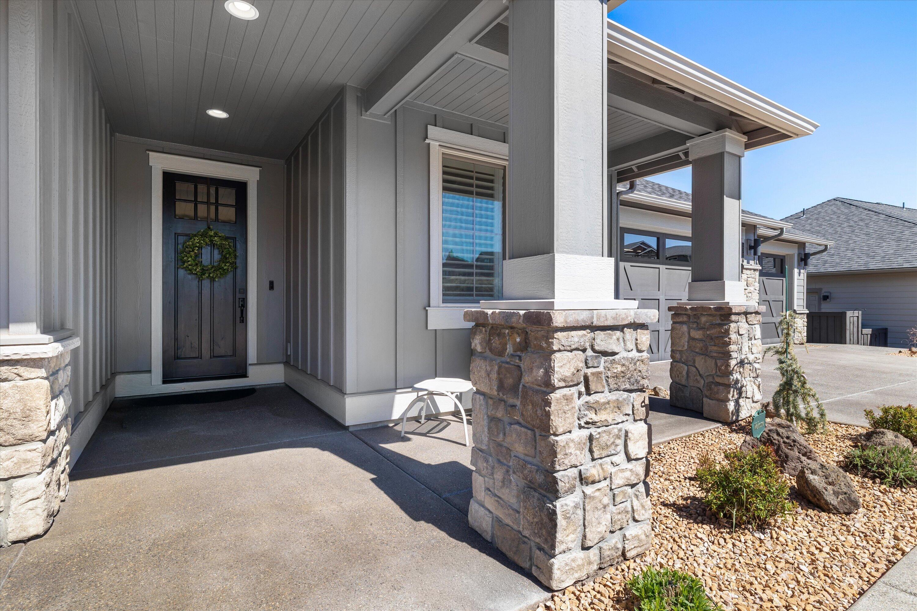 2704 NW Fairway Heights Drive