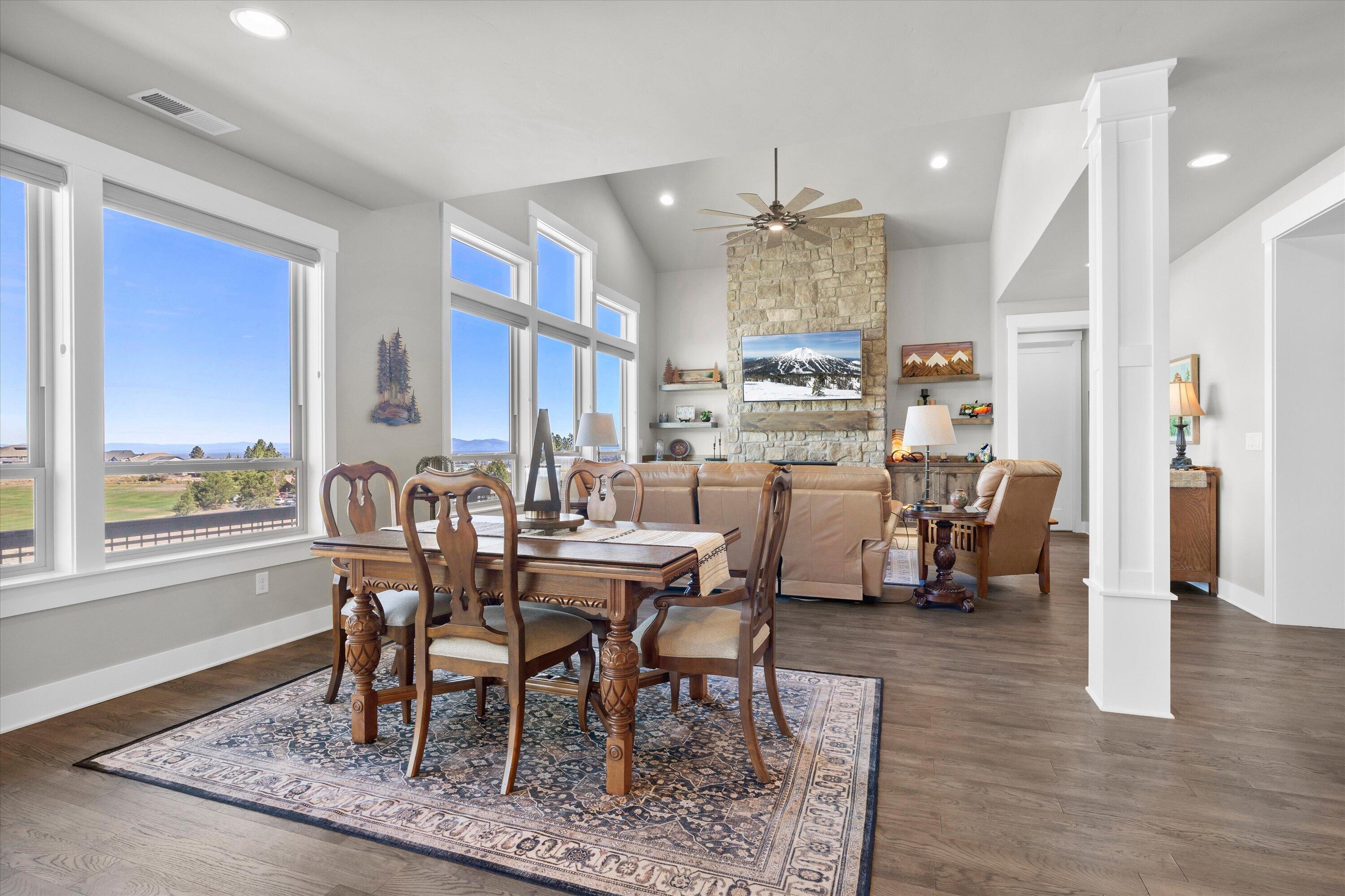 2704 NW Fairway Heights Drive