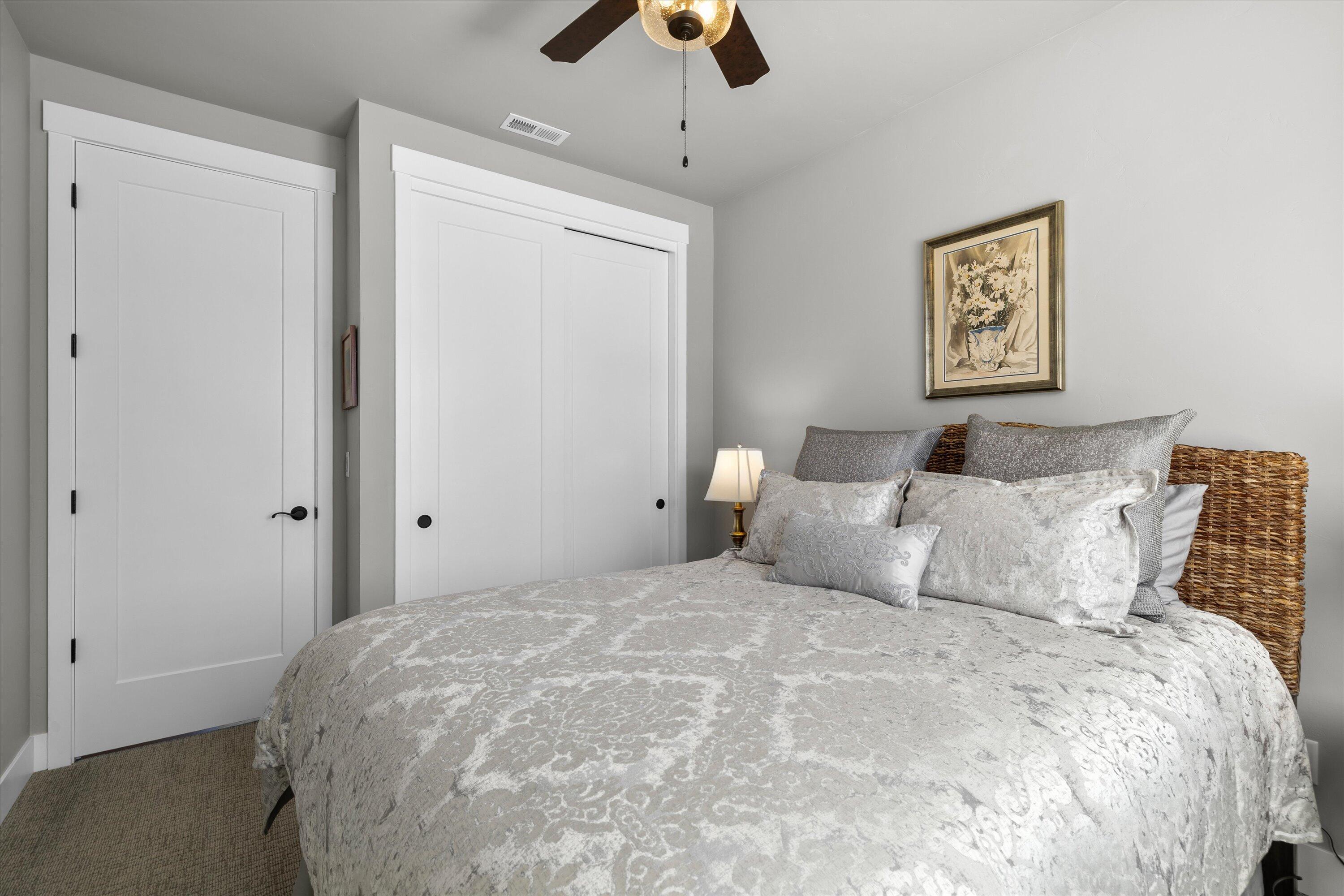 2704 NW Fairway Heights Drive