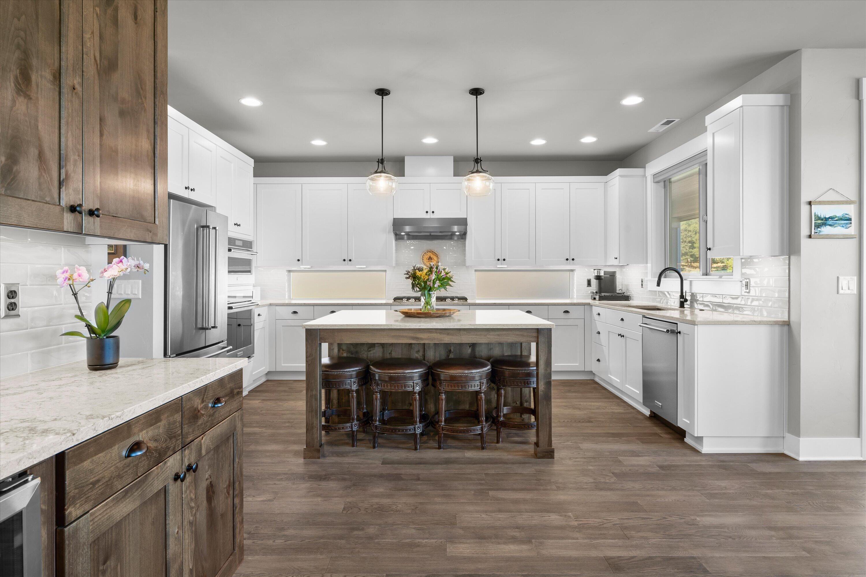 2704 NW Fairway Heights Drive