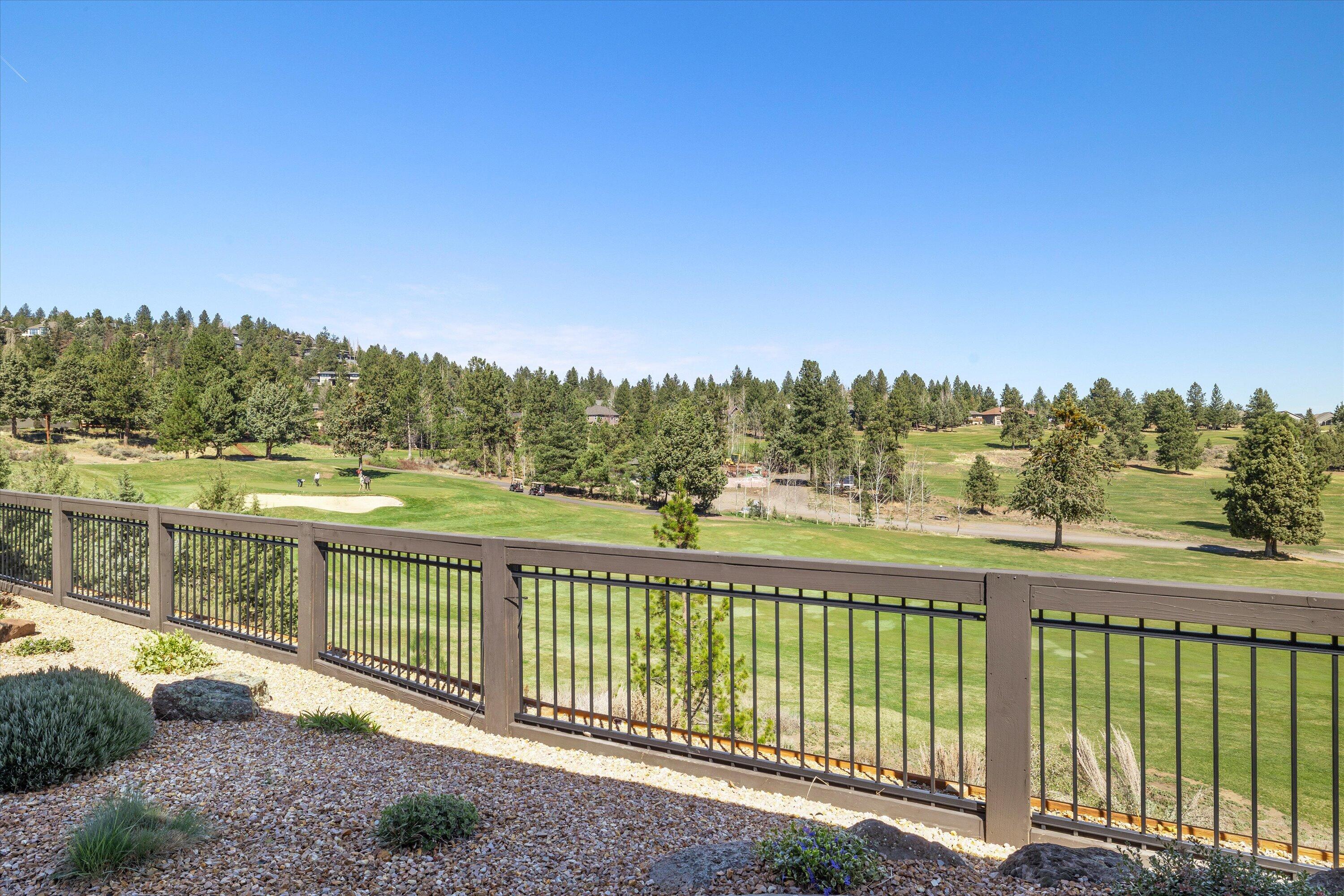 2704 NW Fairway Heights Drive