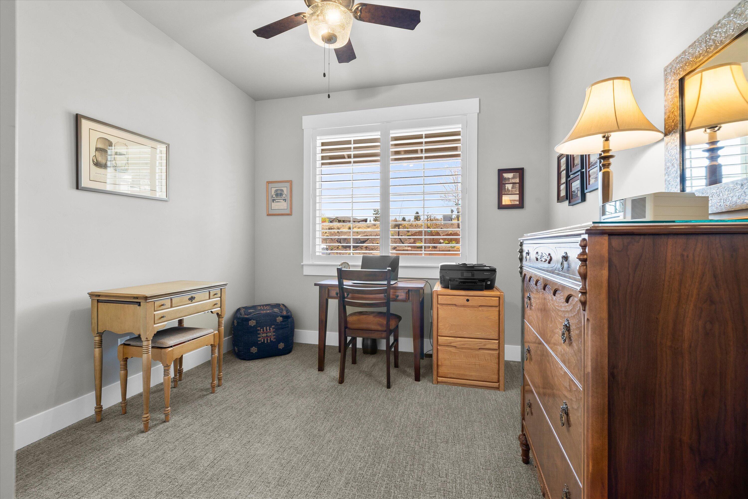 2704 NW Fairway Heights Drive