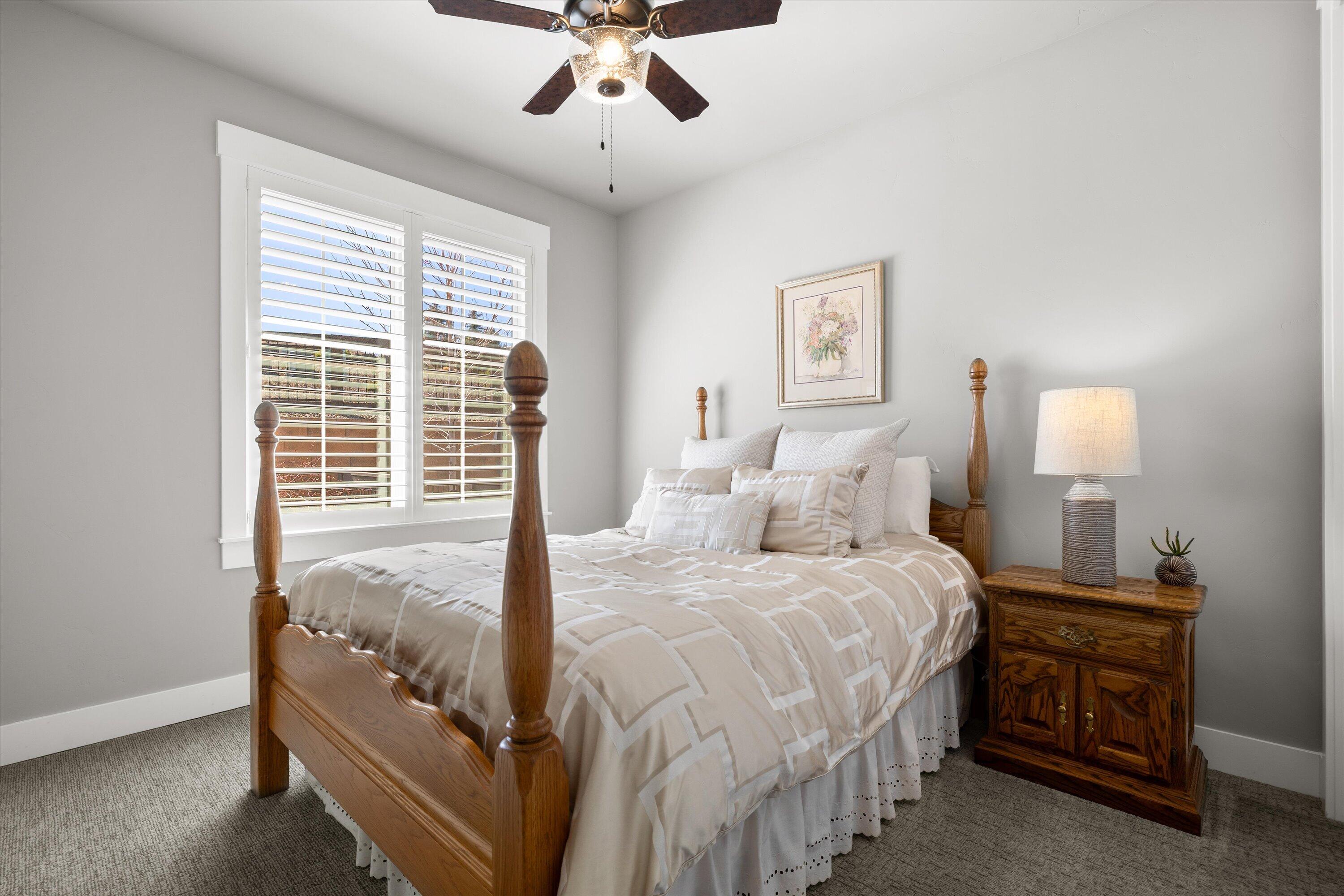 2704 NW Fairway Heights Drive