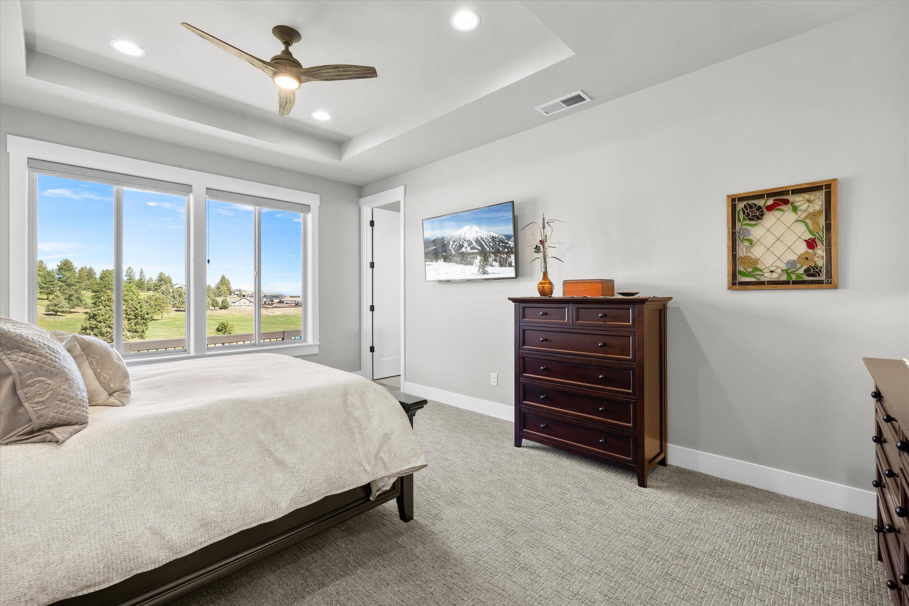 2704 NW Fairway Heights Drive