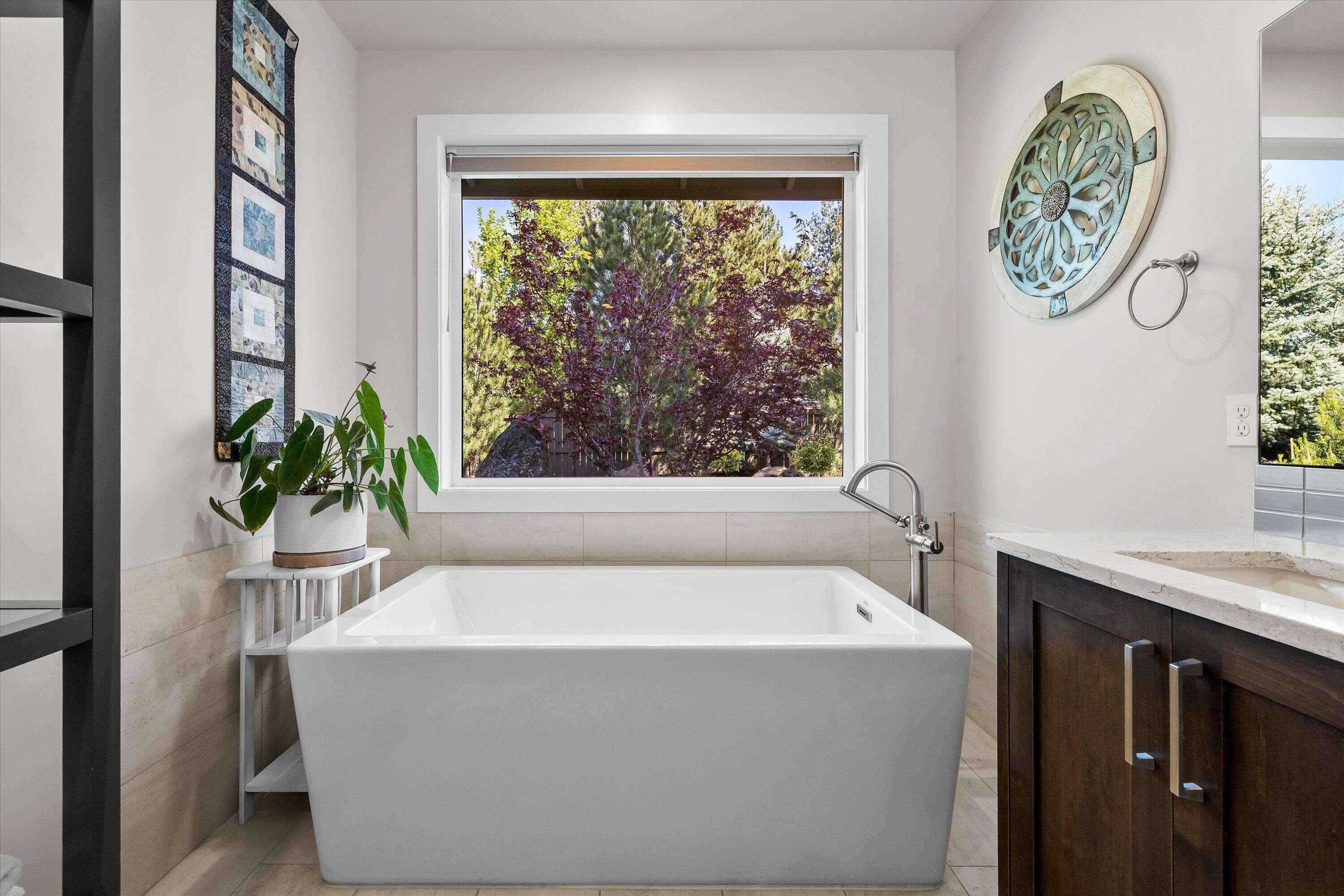 60886 SW Headwaters Loop