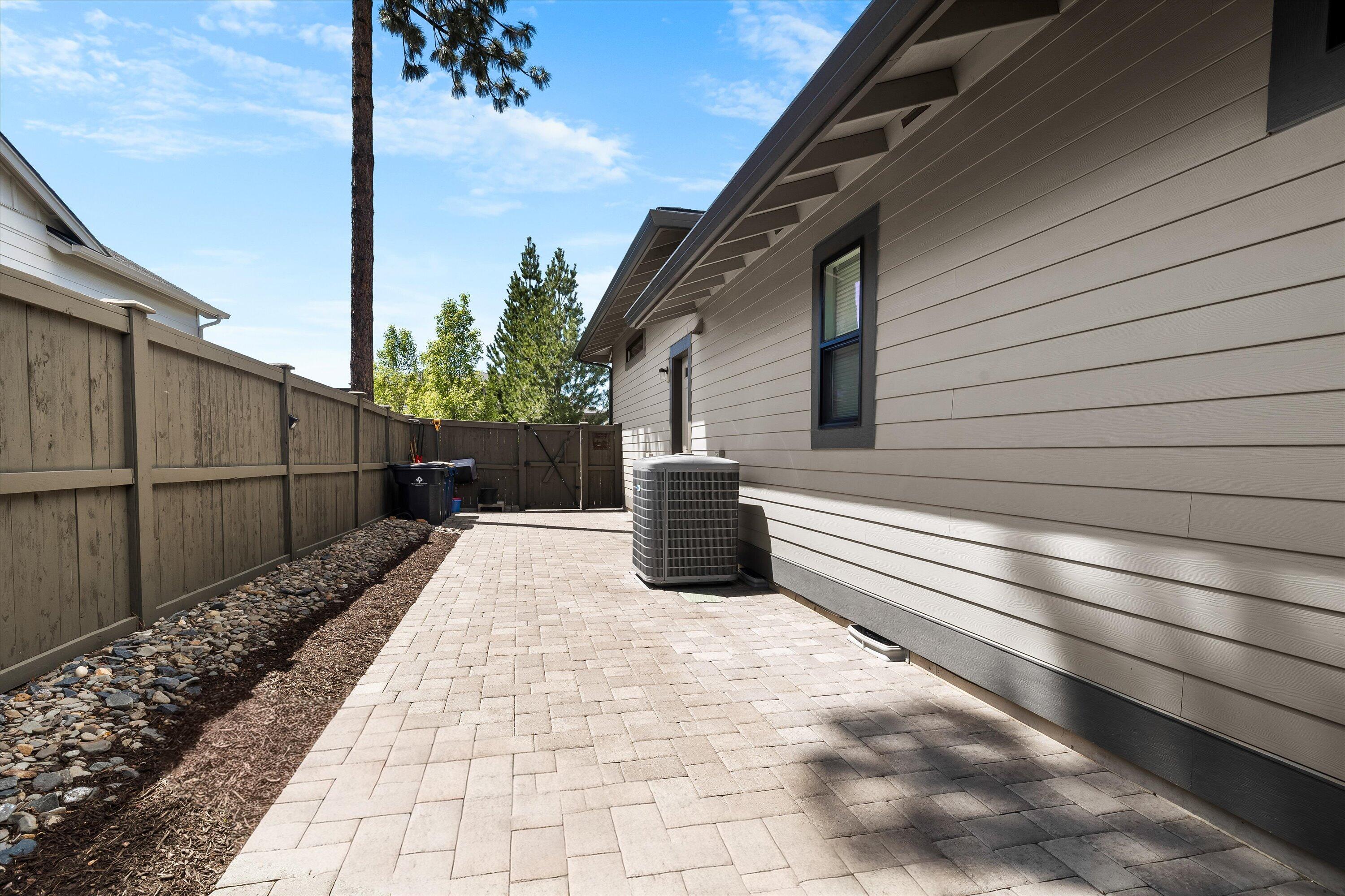 60886 SW Headwaters Loop