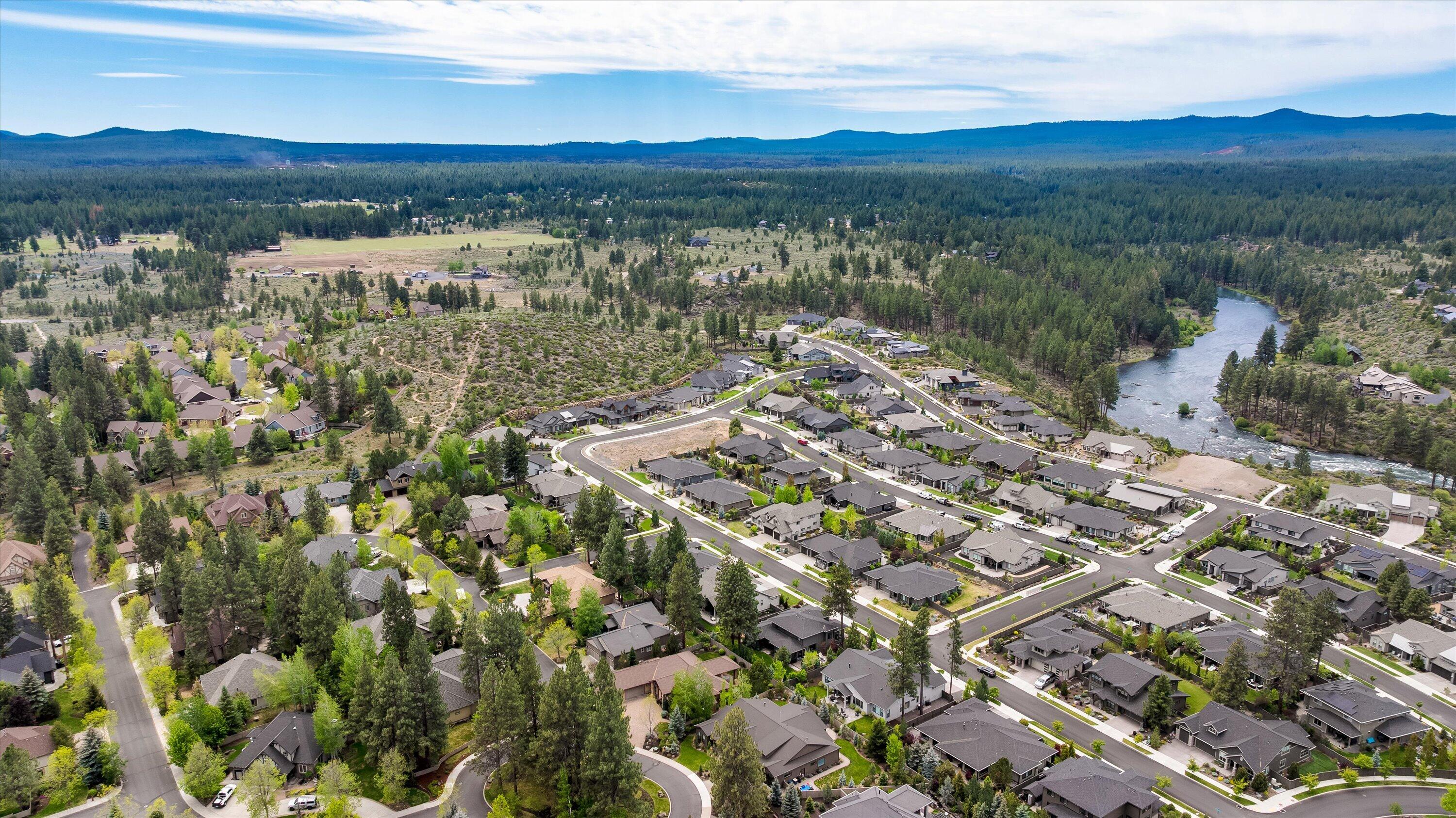 60886 SW Headwaters Loop