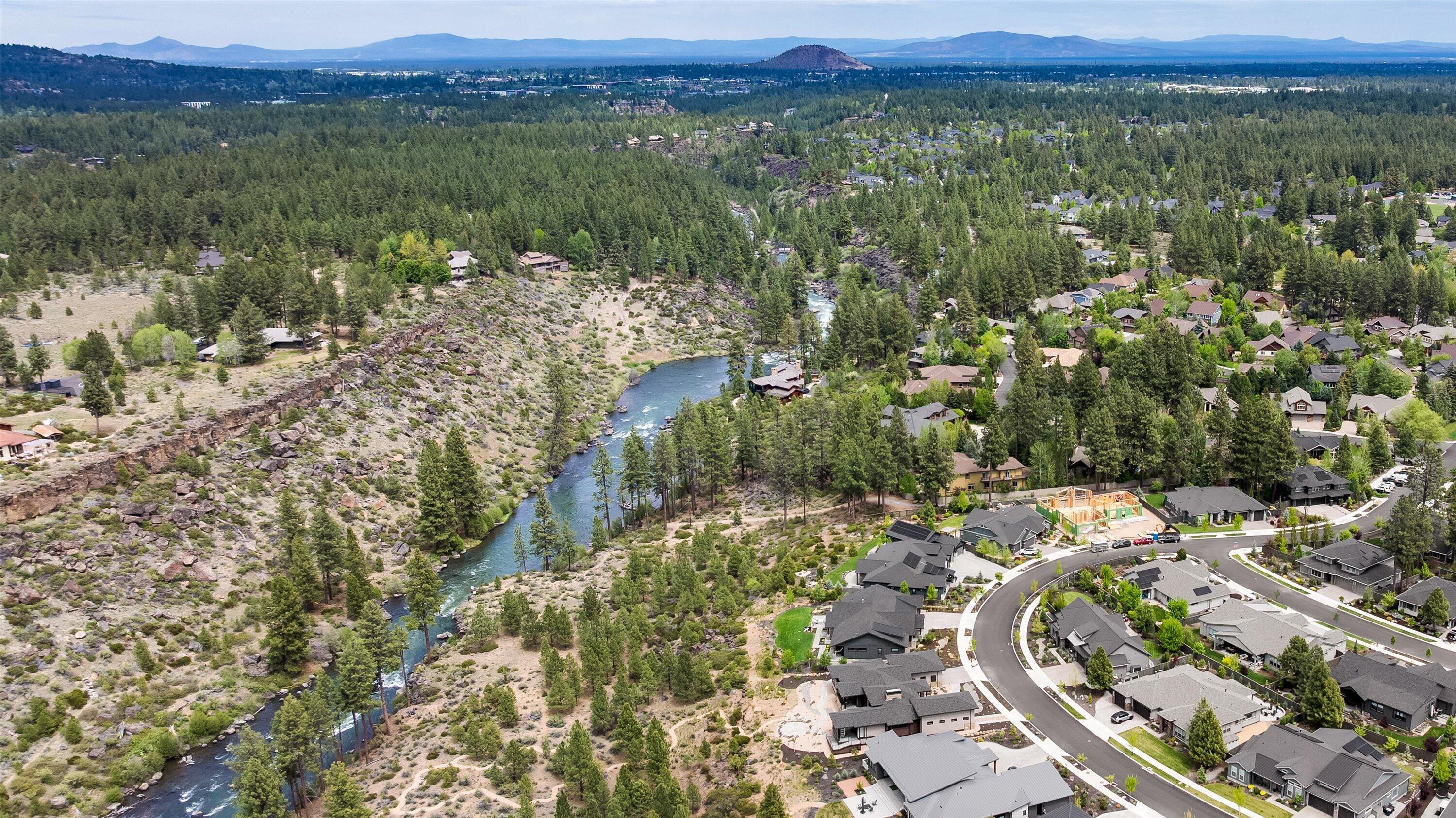 60886 SW Headwaters Loop