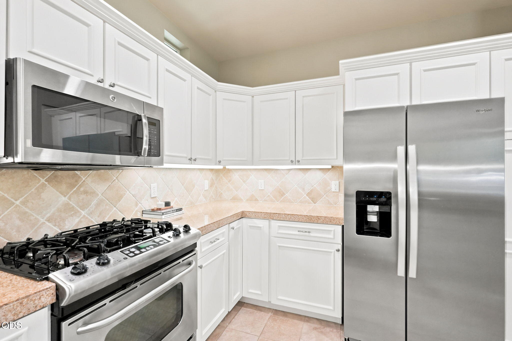 61421 Davis Lake Loop