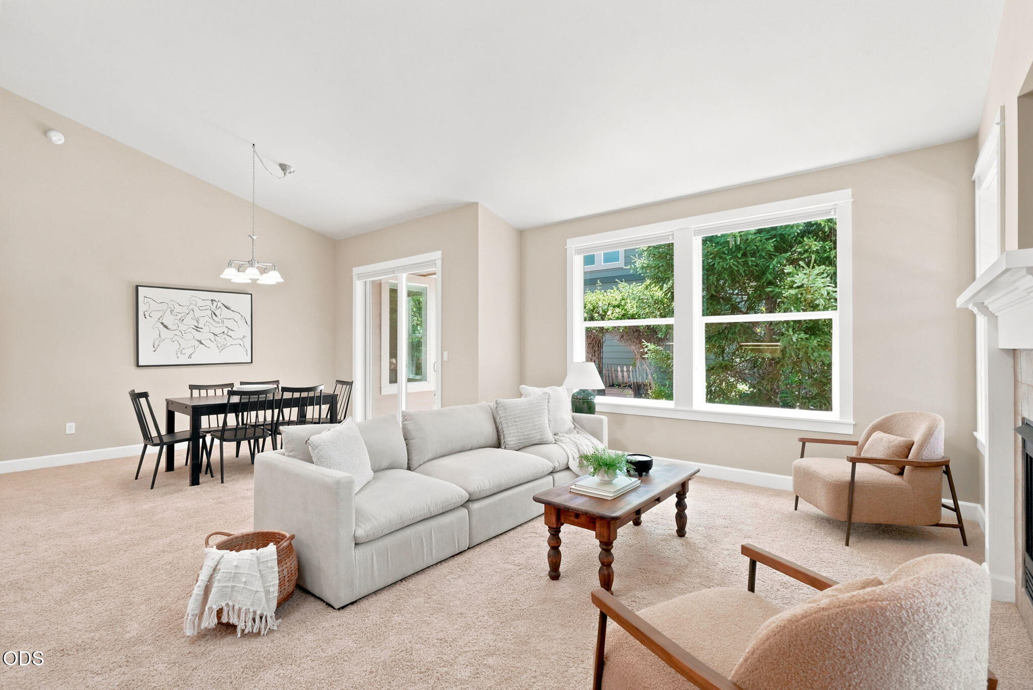 61421 Davis Lake Loop