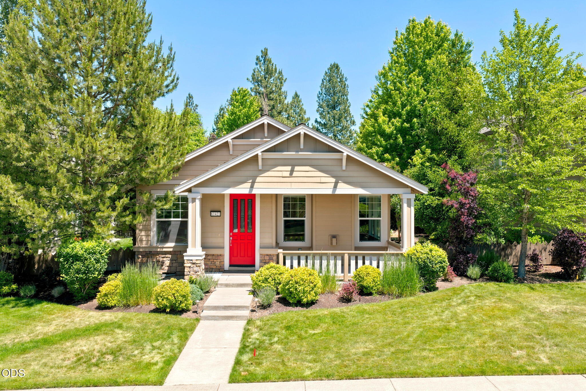 61421 Davis Lake Loop