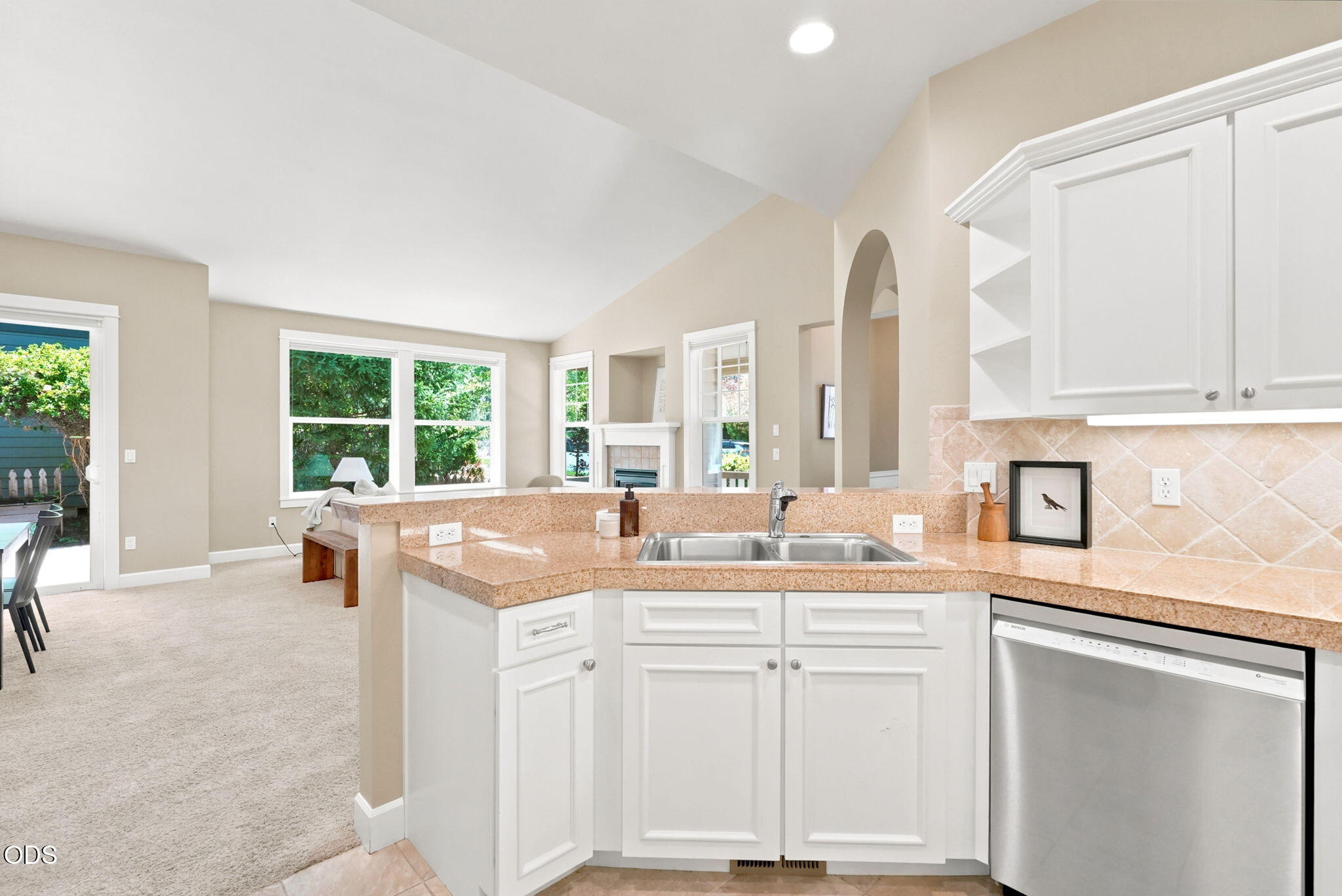 61421 Davis Lake Loop