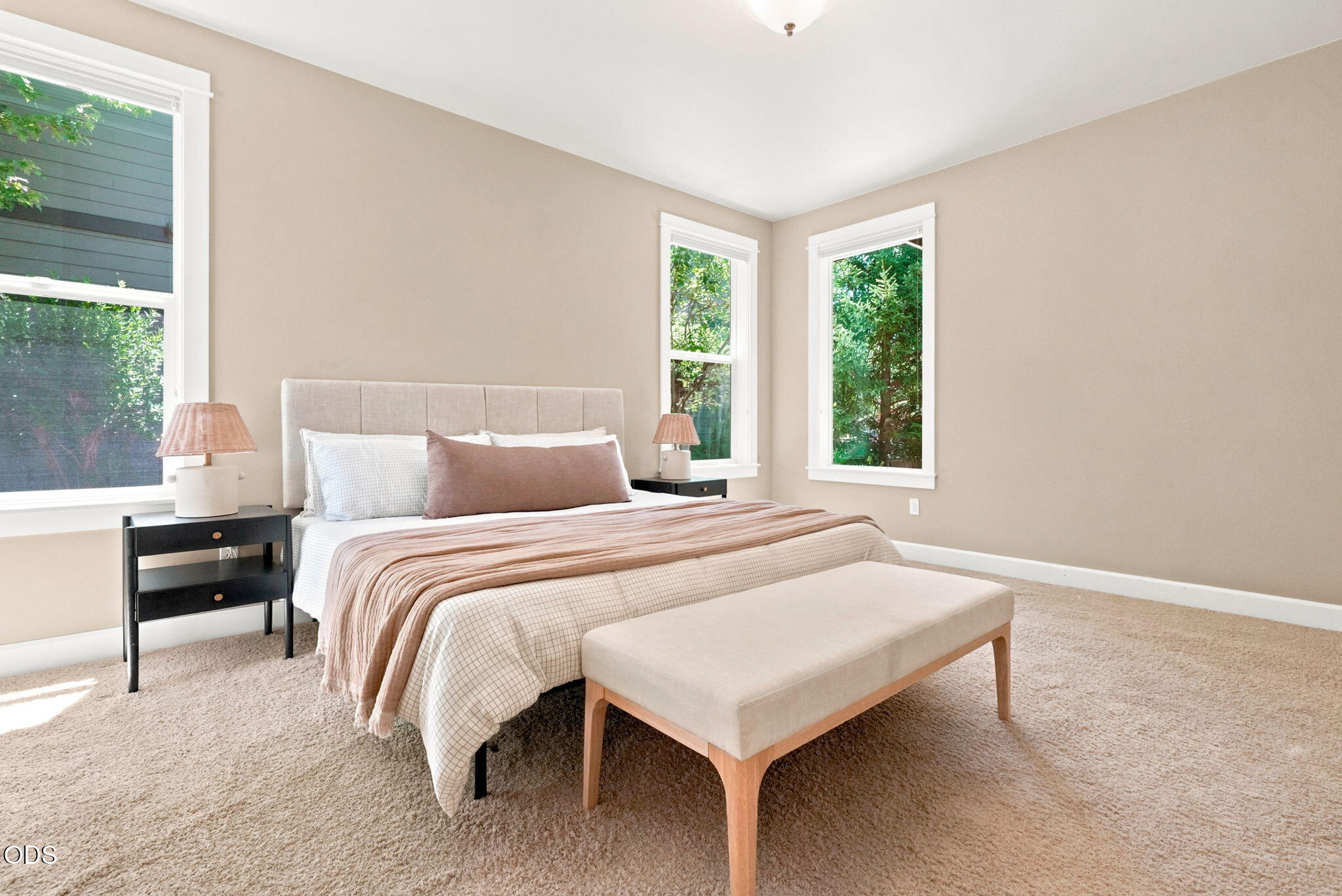 61421 Davis Lake Loop