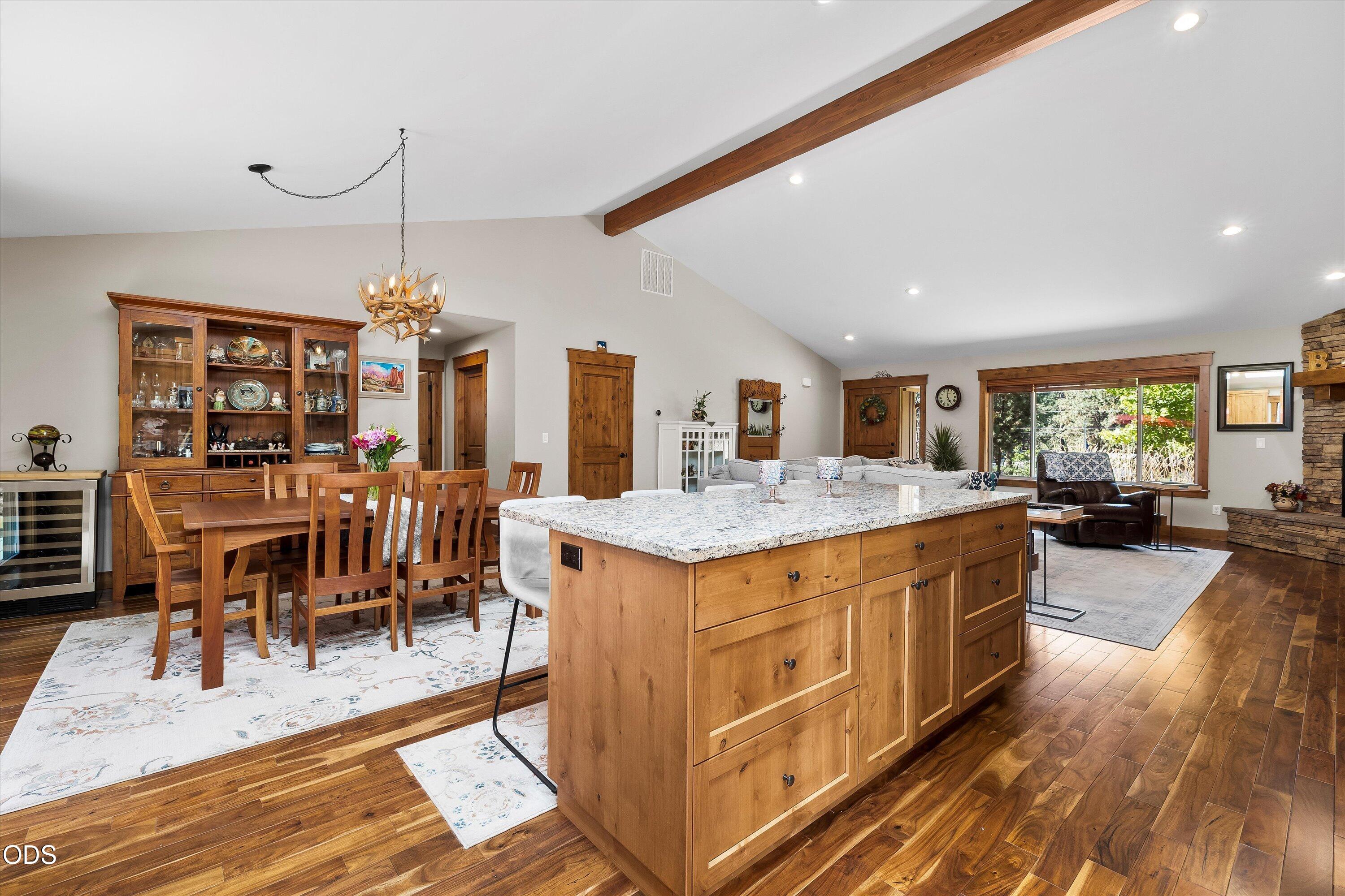60134 Turquoise Road