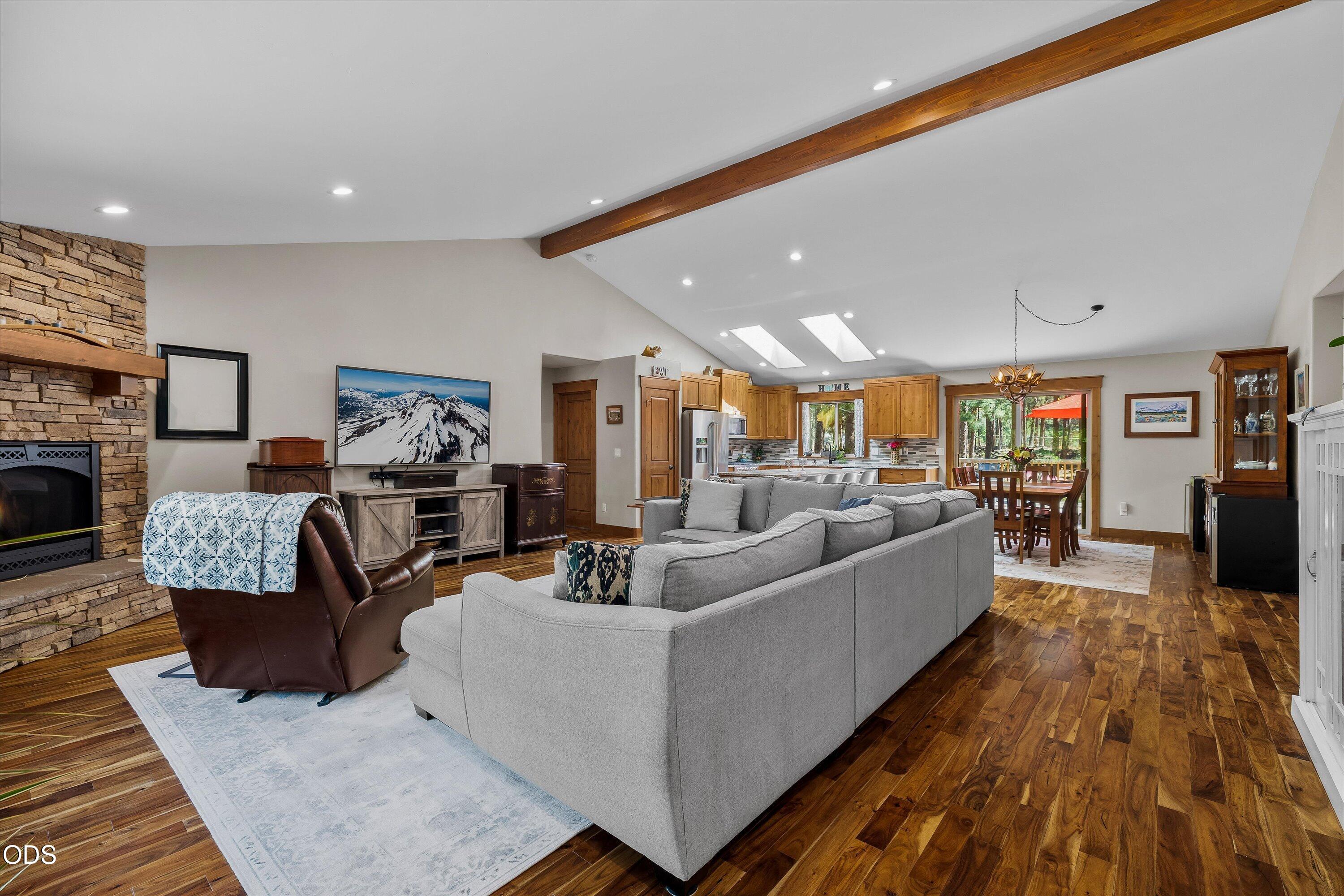 60134 Turquoise Road