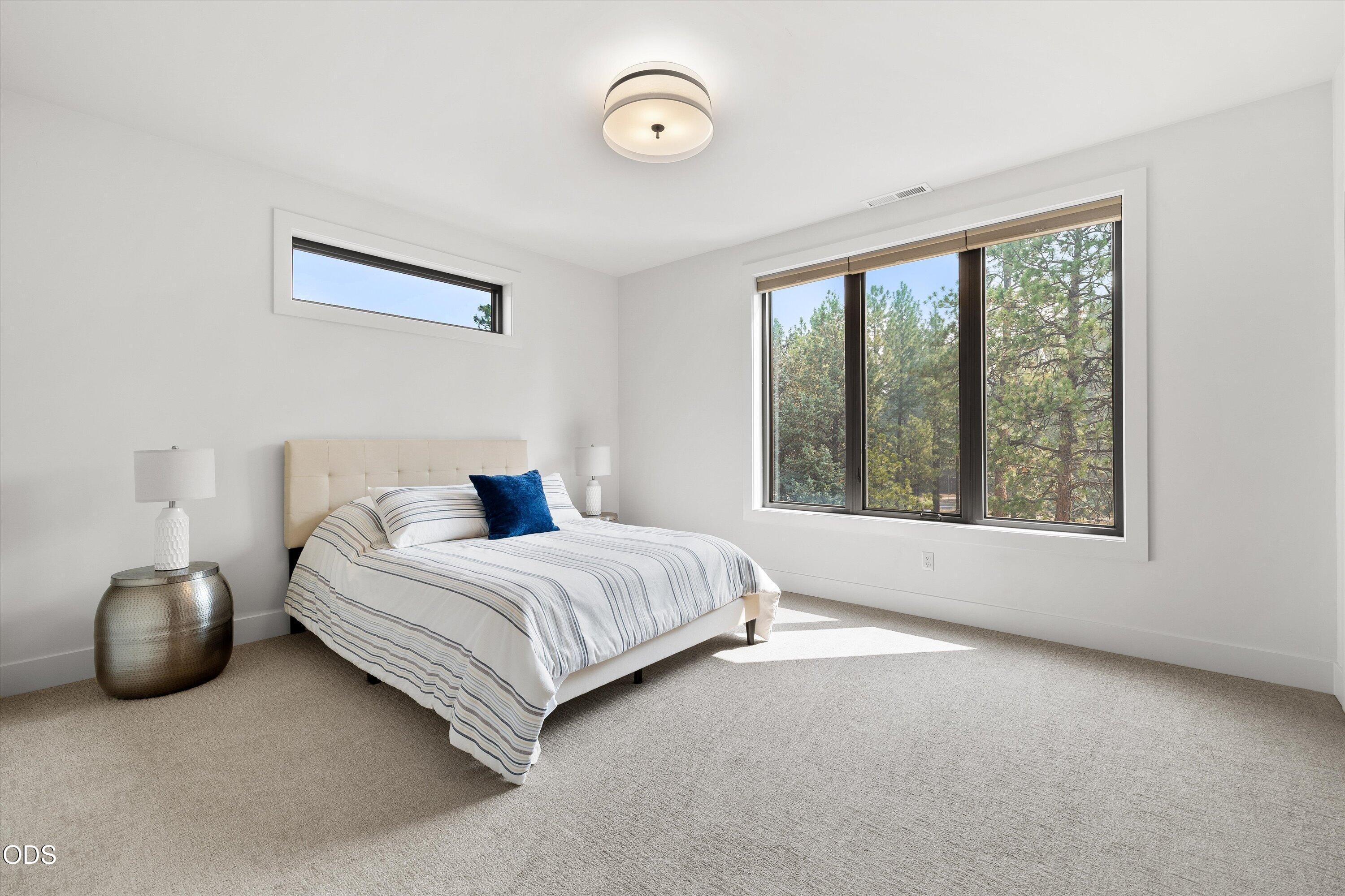 62768 NW Sand Lily Way