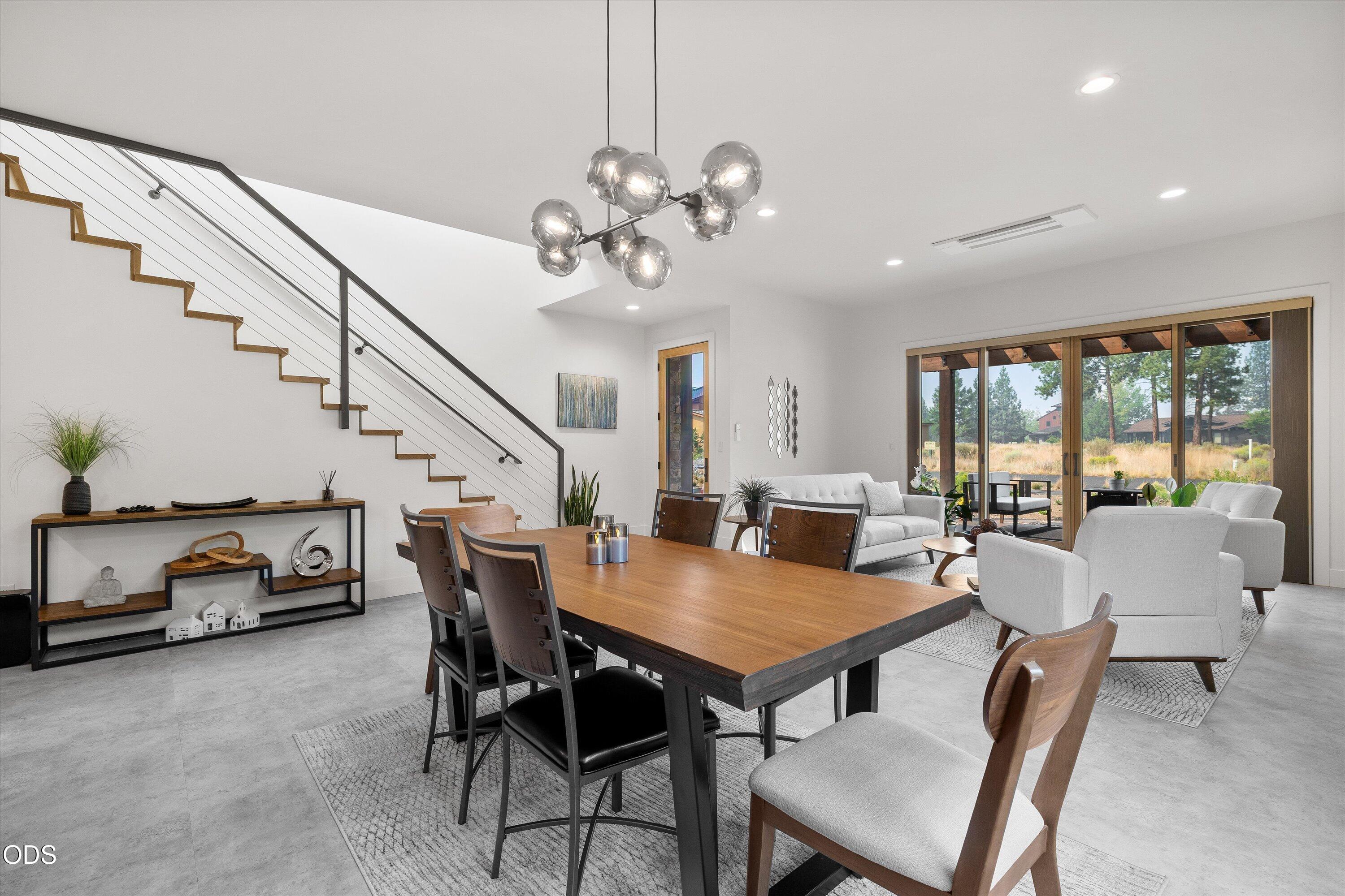 62768 NW Sand Lily Way