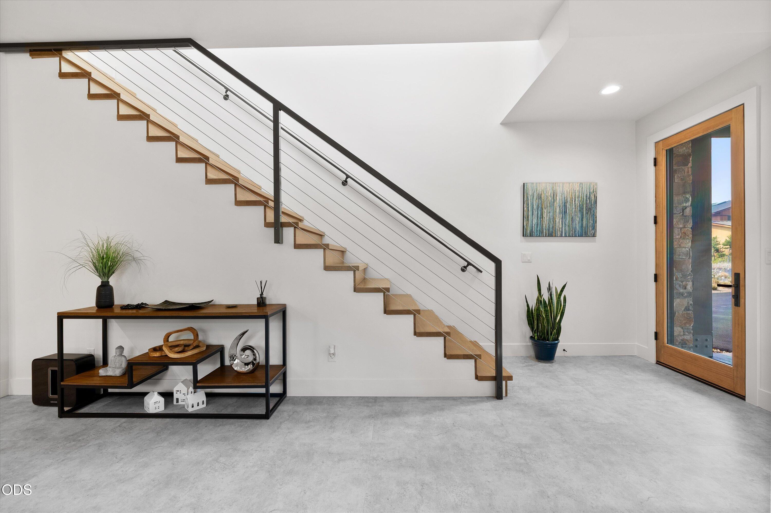 62768 NW Sand Lily Way