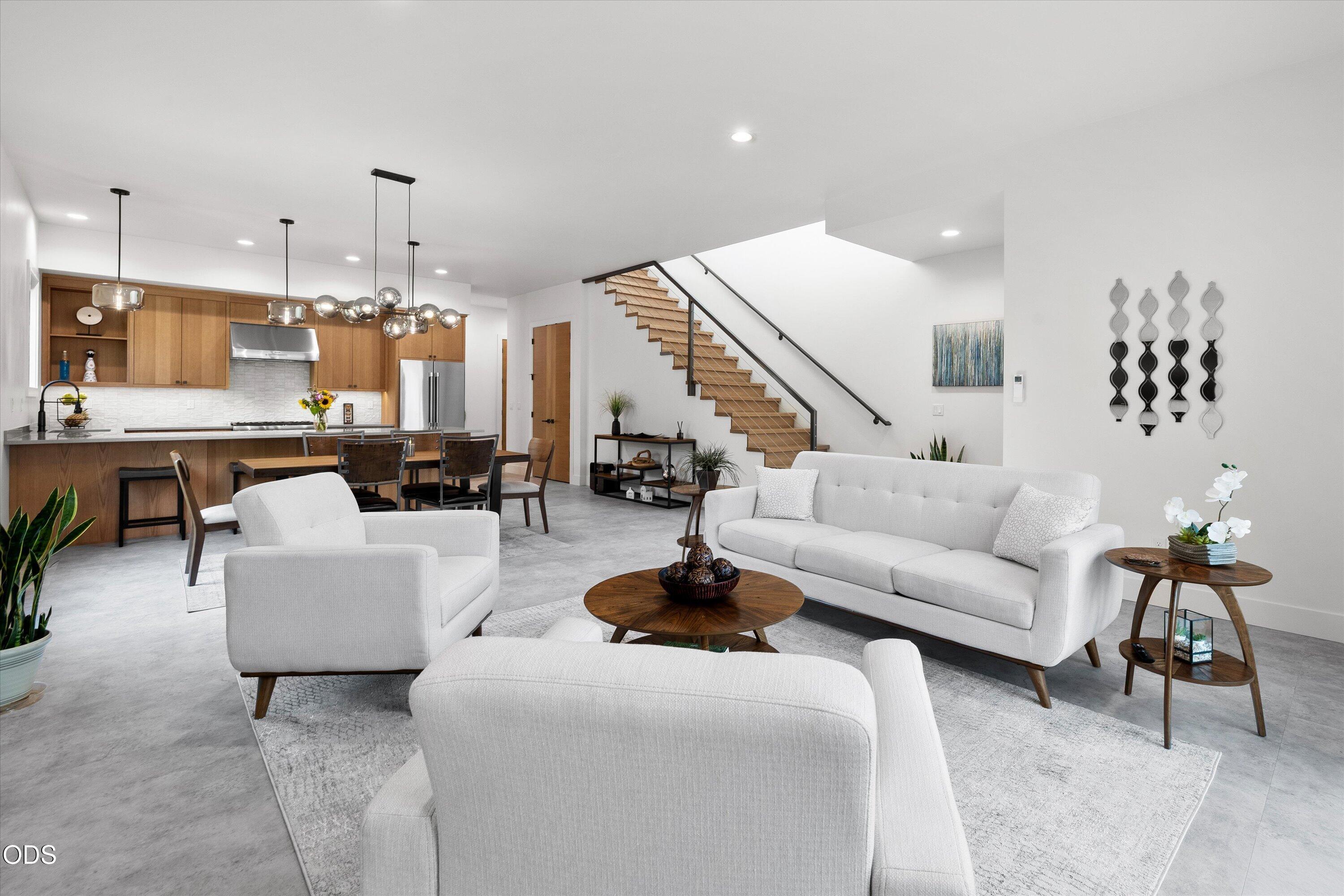 62768 NW Sand Lily Way