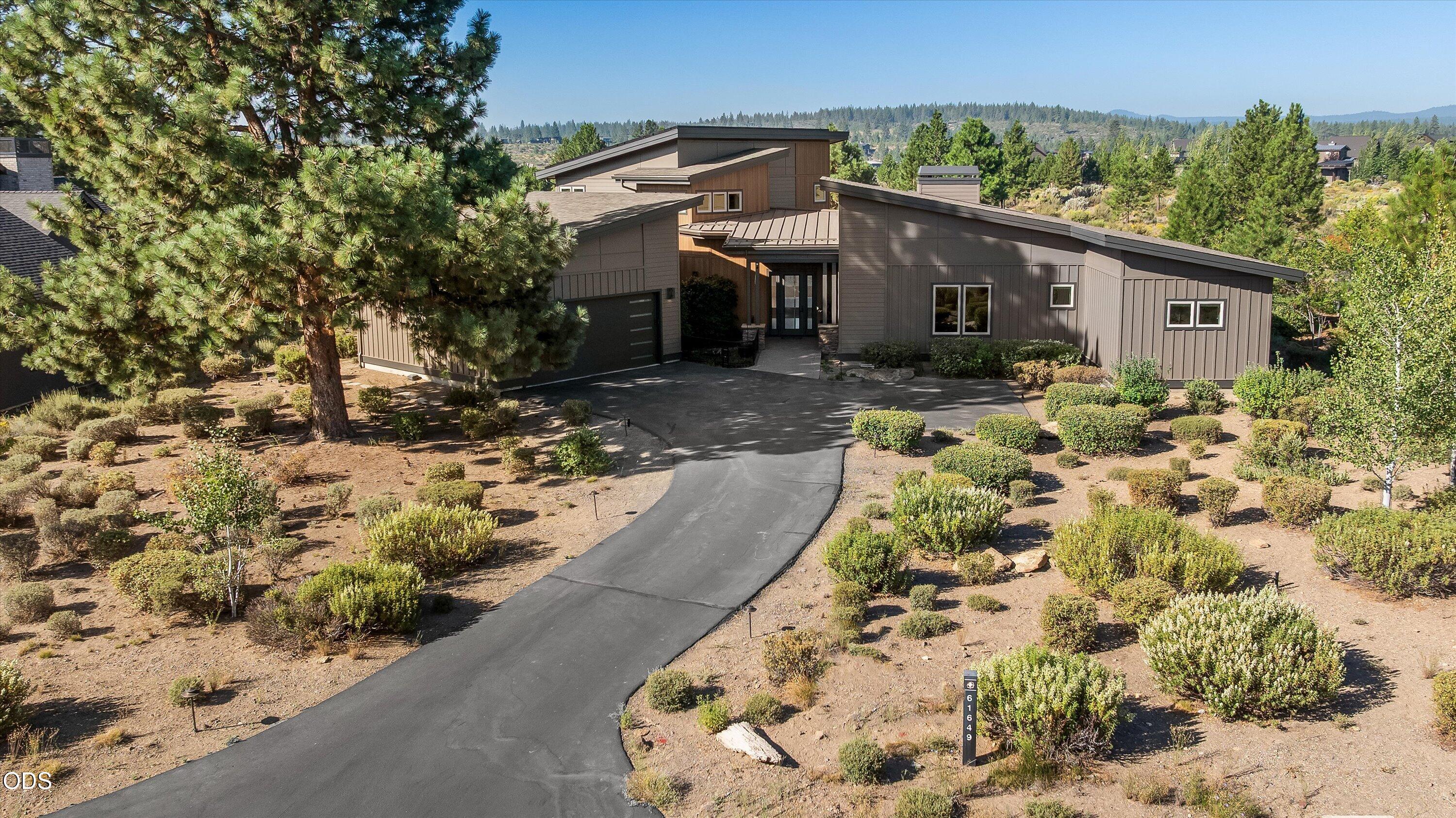 61649 Hosmer Lake Drive
