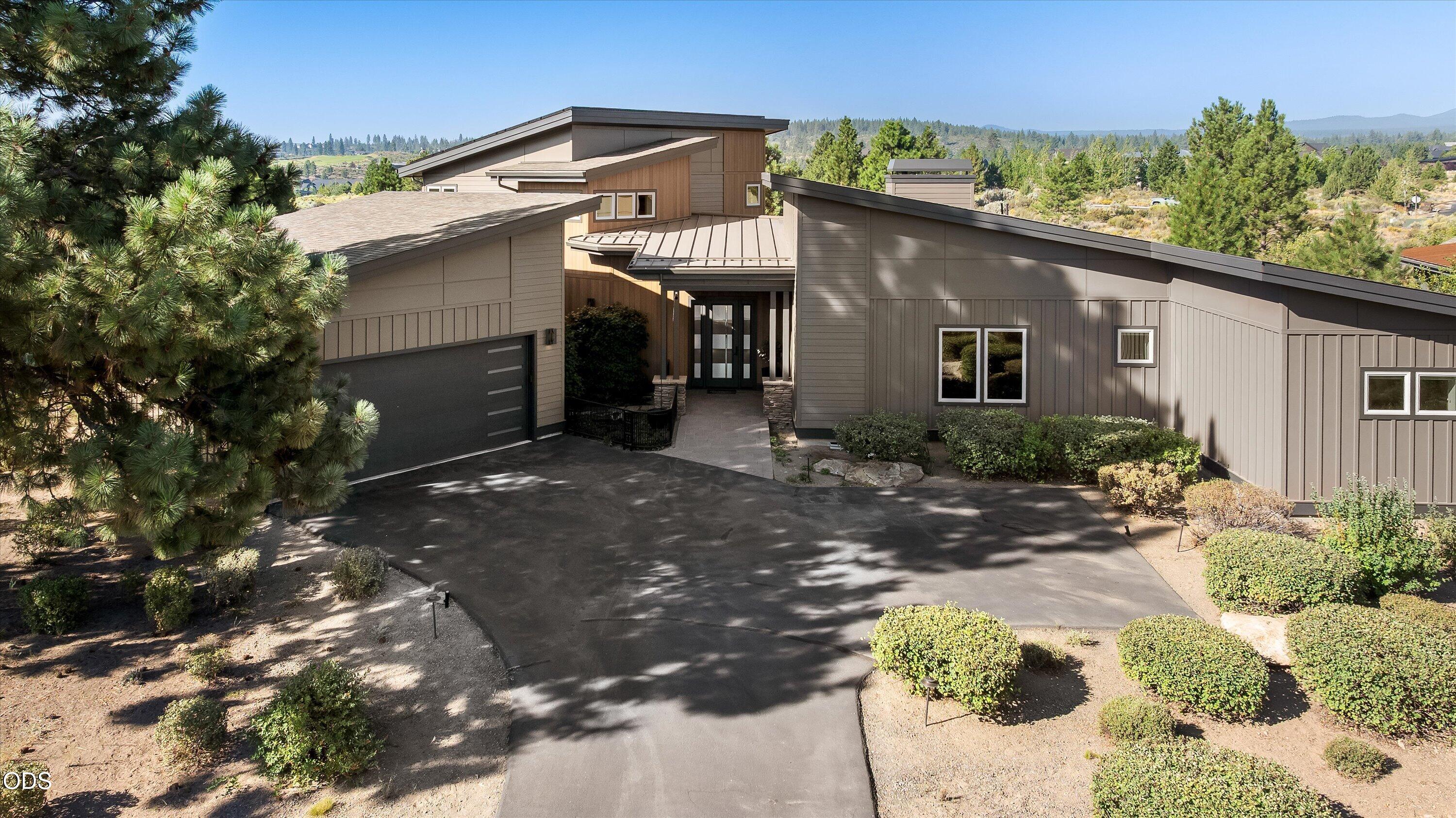 61649 Hosmer Lake Drive