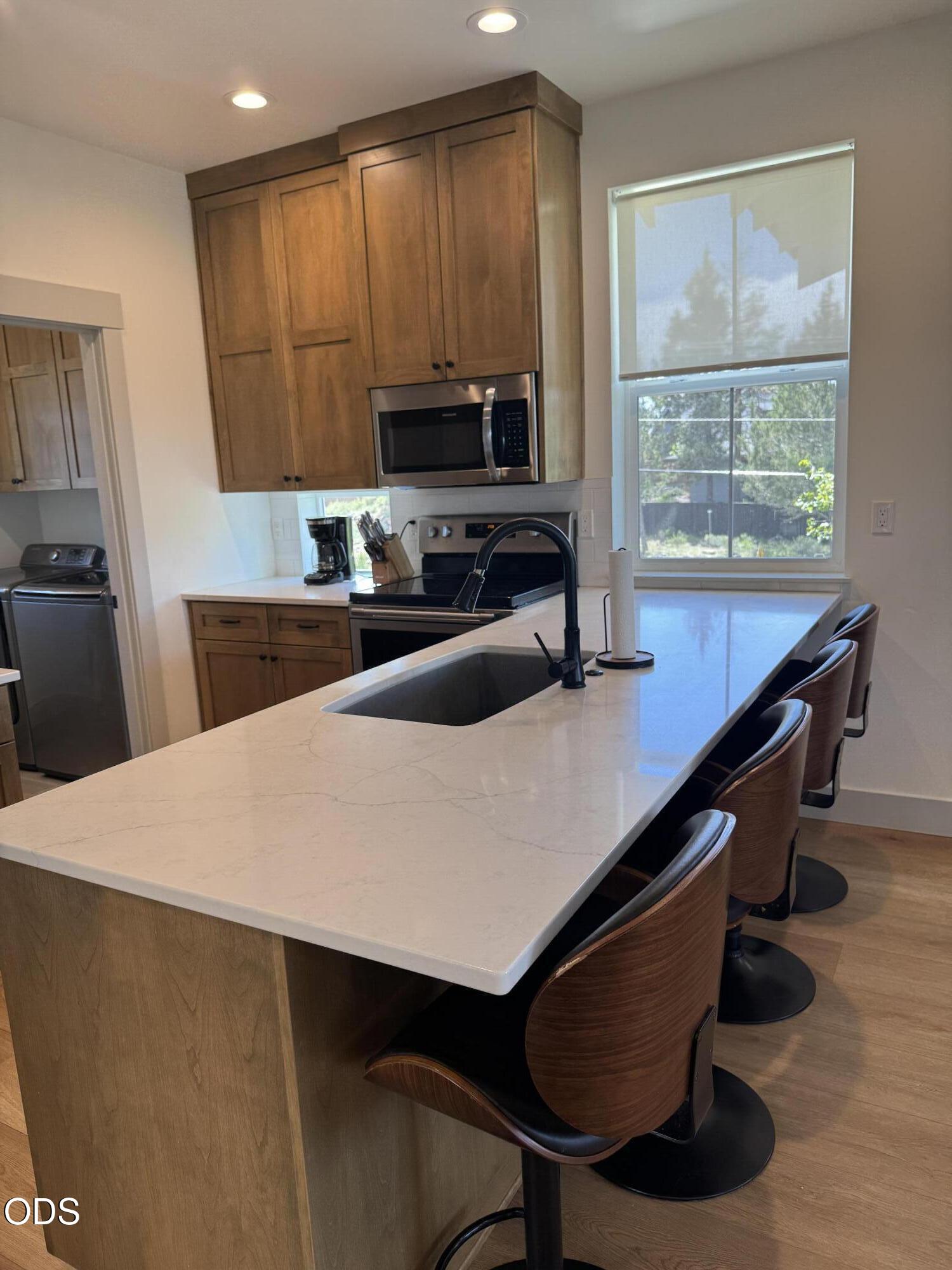 62677 NW Mehama Court