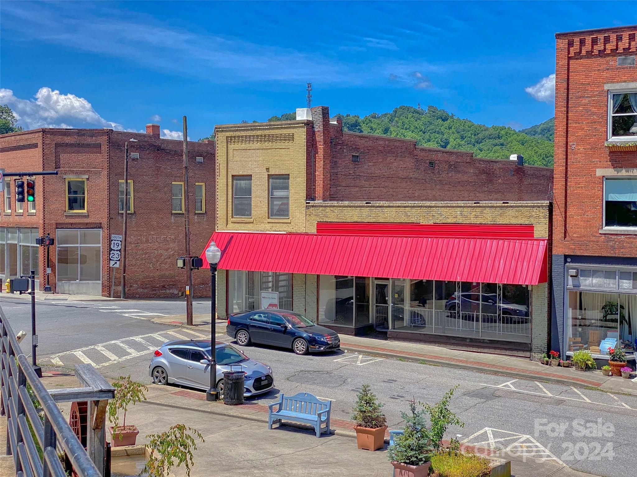 505 Main Street