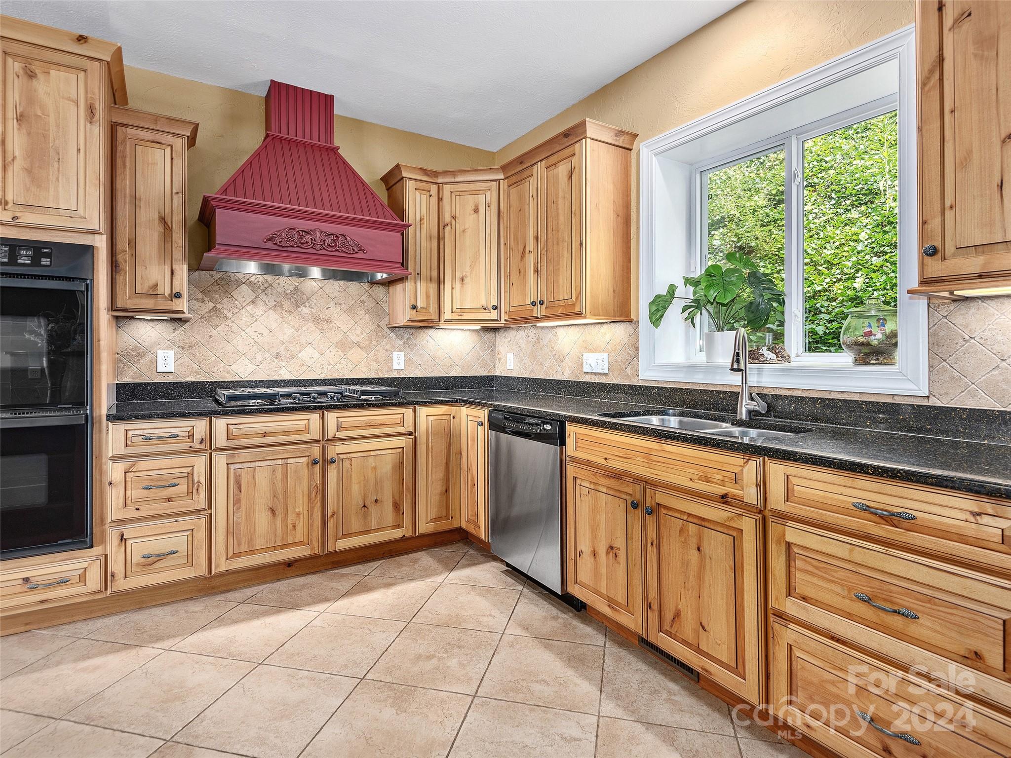 117 Wedgewood Road