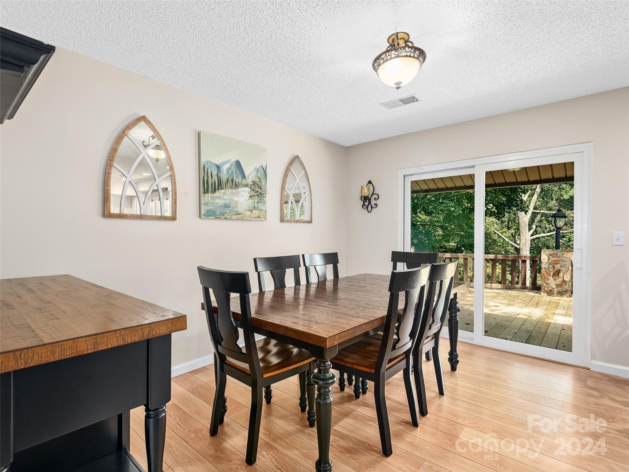584 Oak Ridge Drive