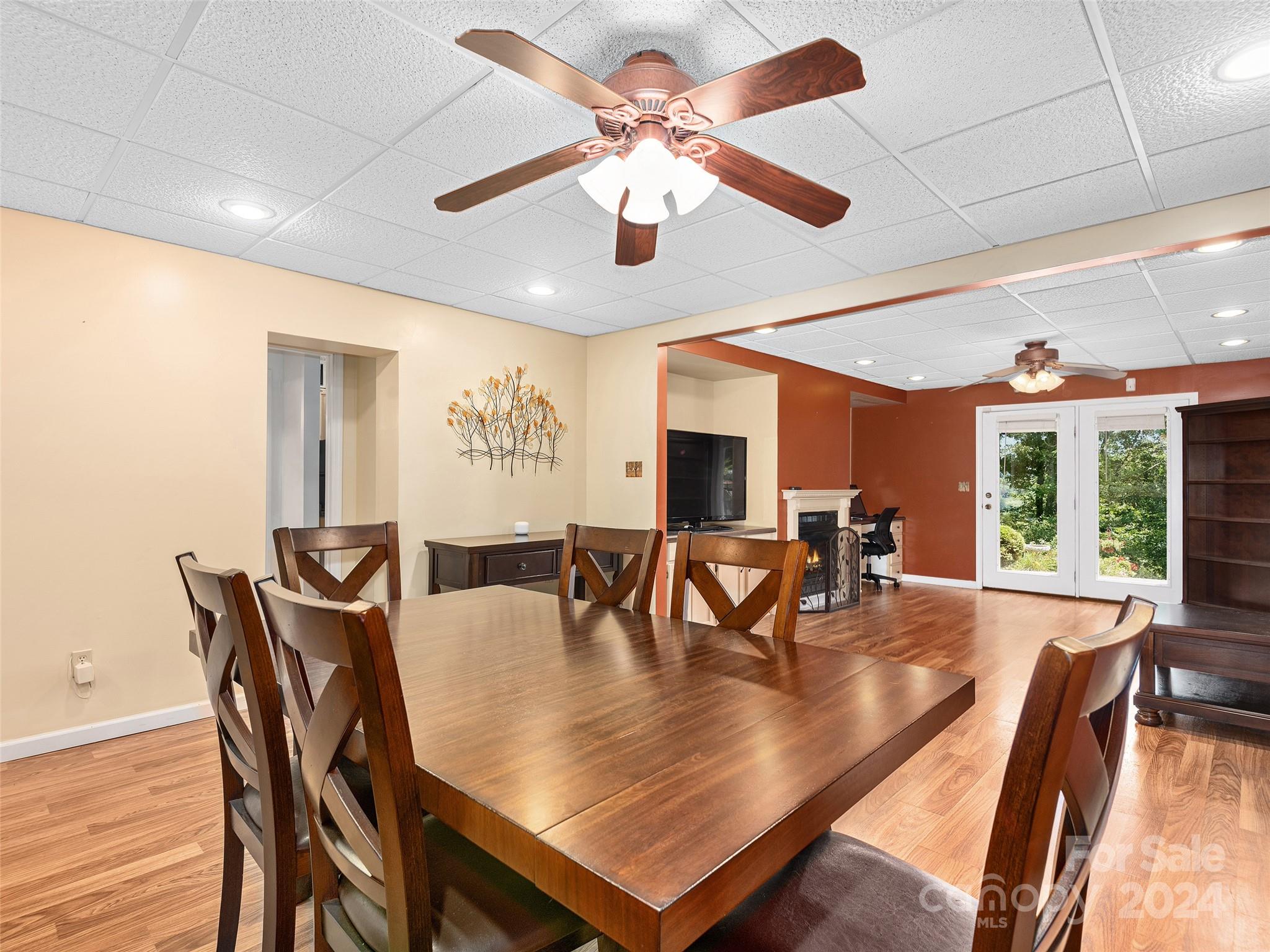 584 Oak Ridge Drive