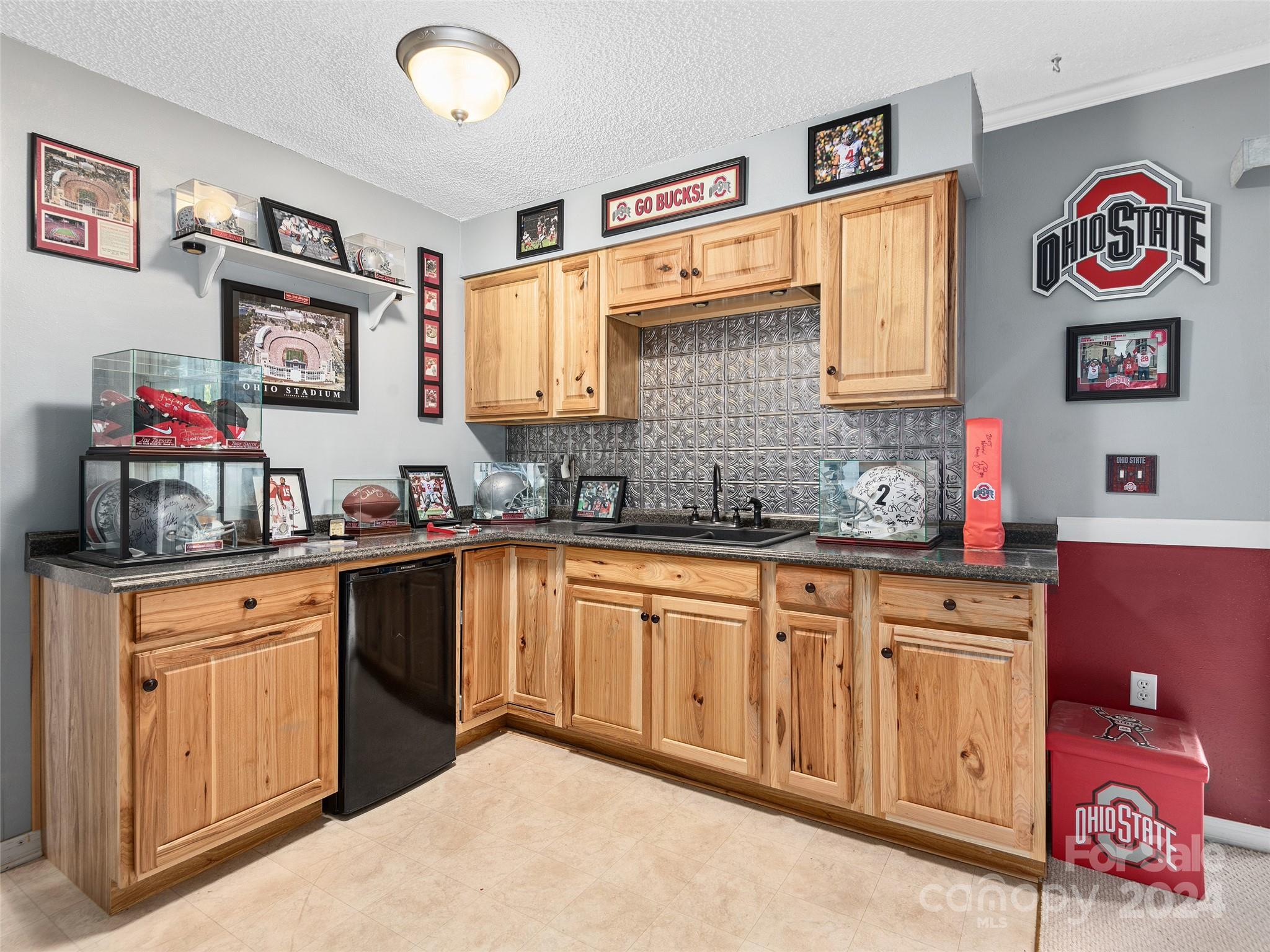 584 Oak Ridge Drive