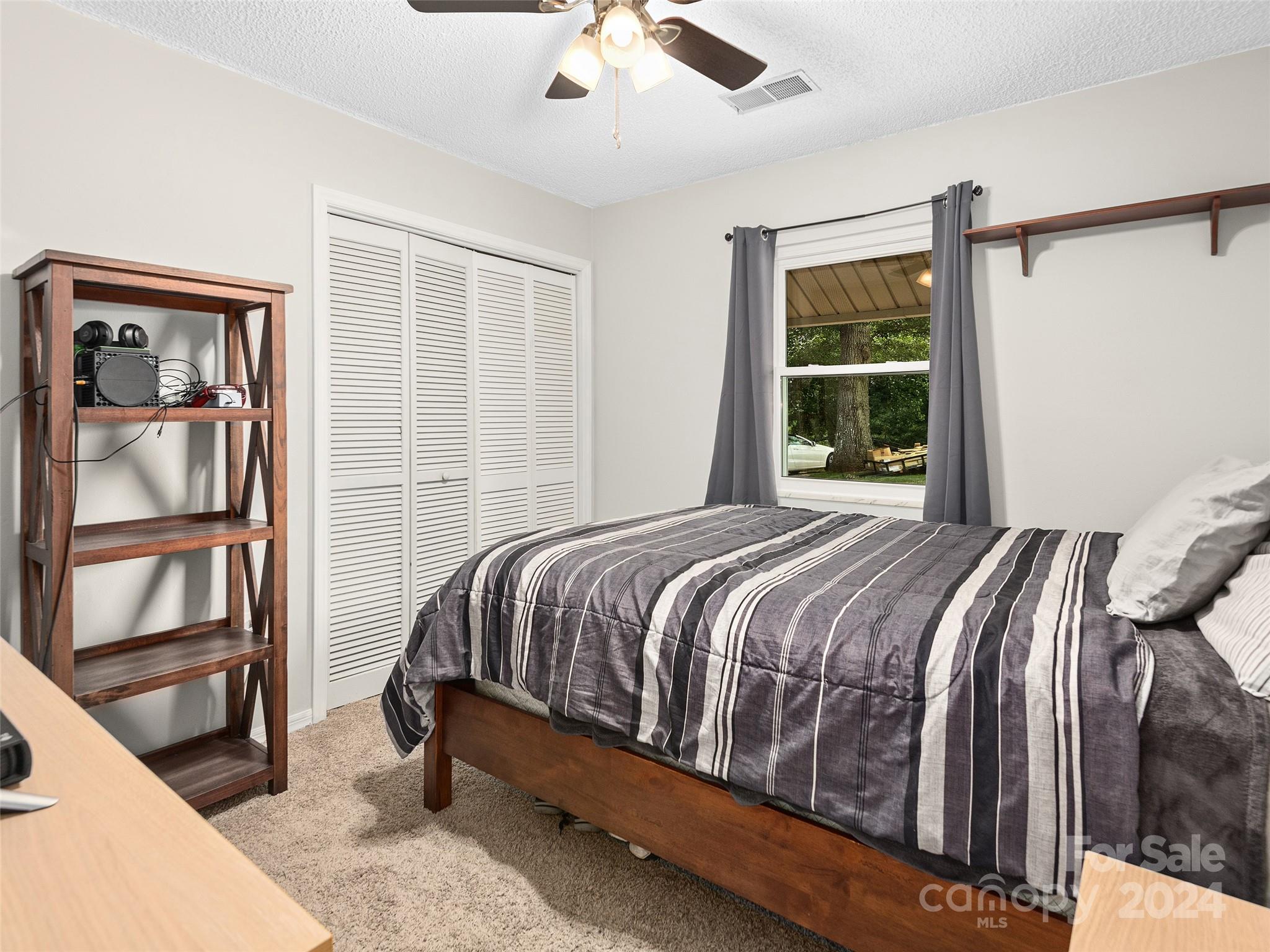 584 Oak Ridge Drive