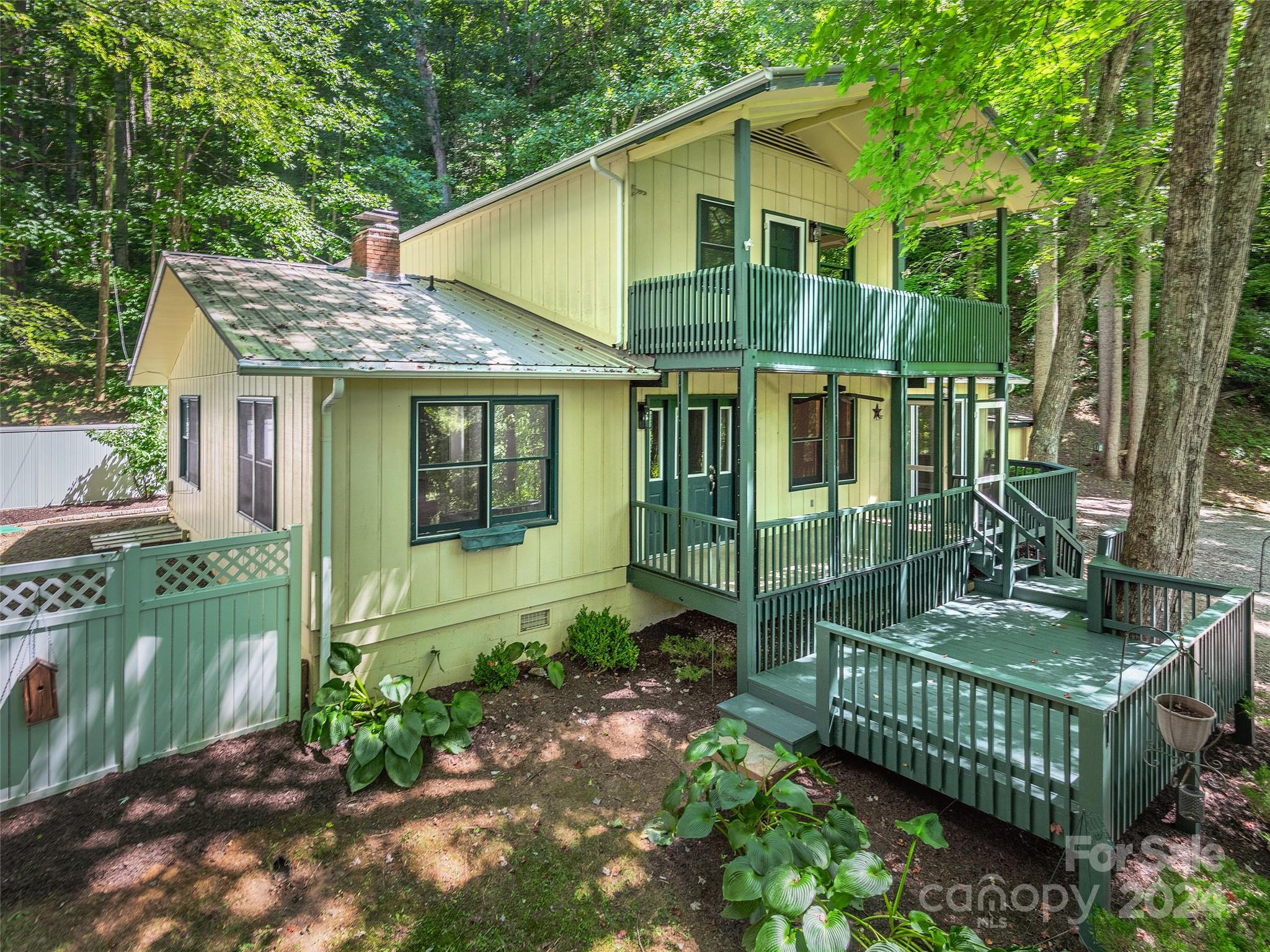 161 Ivy Lane