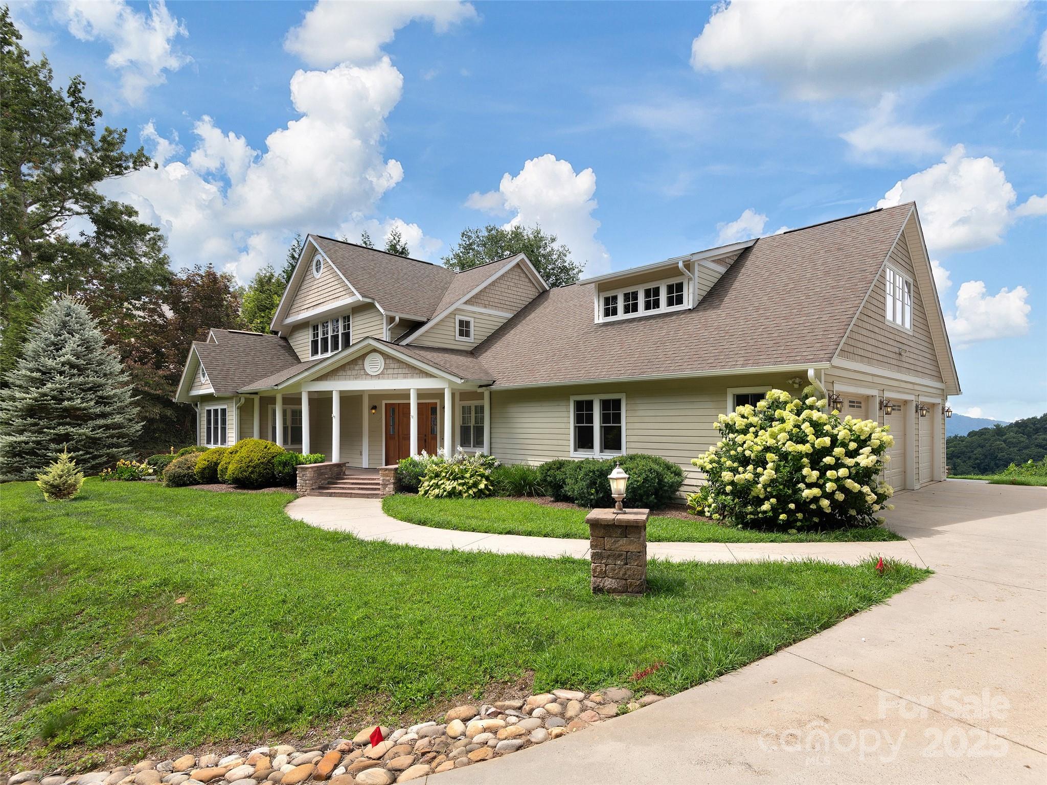 811 Hickory Drive
