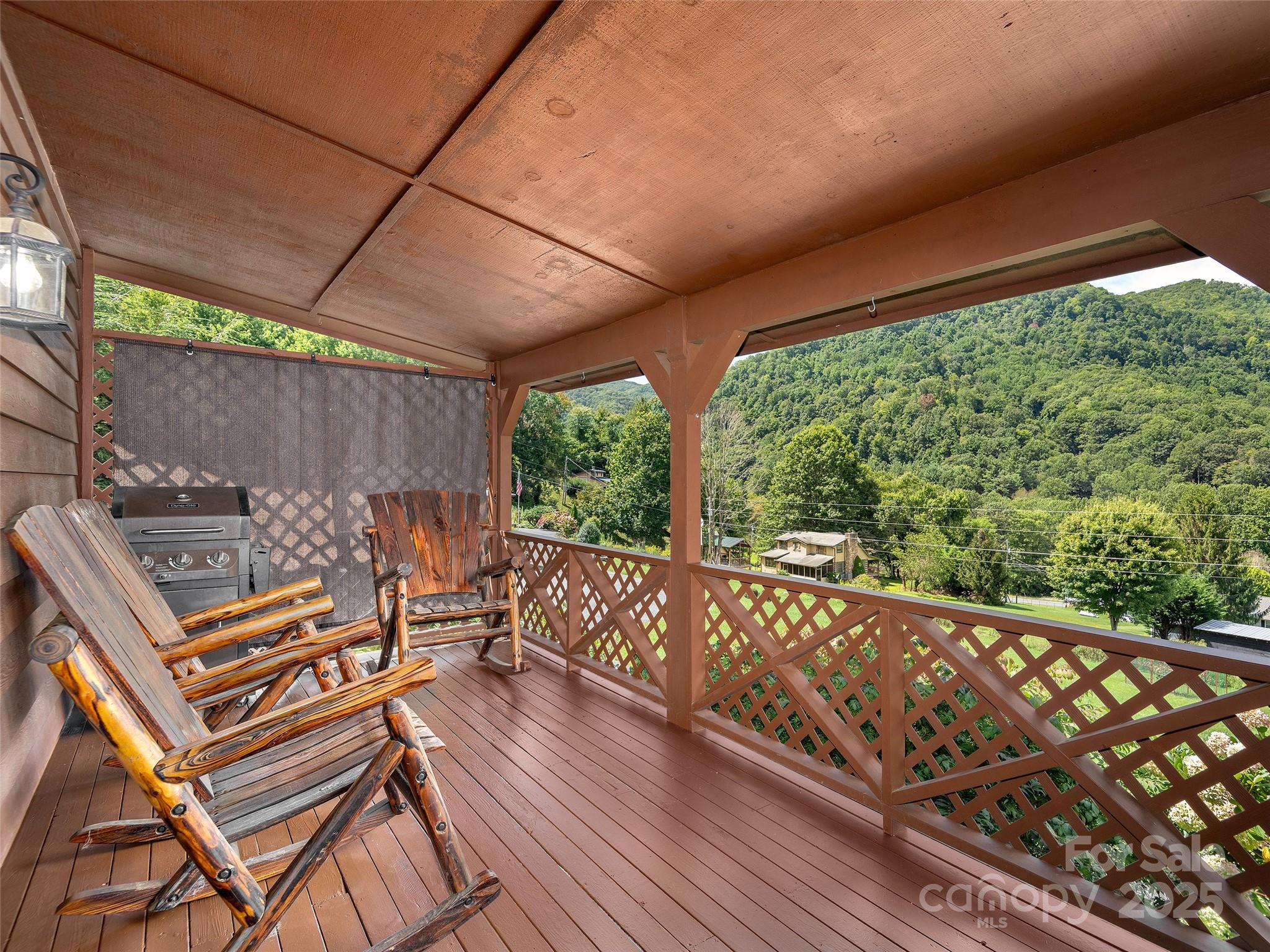 95 Hillcrest Road