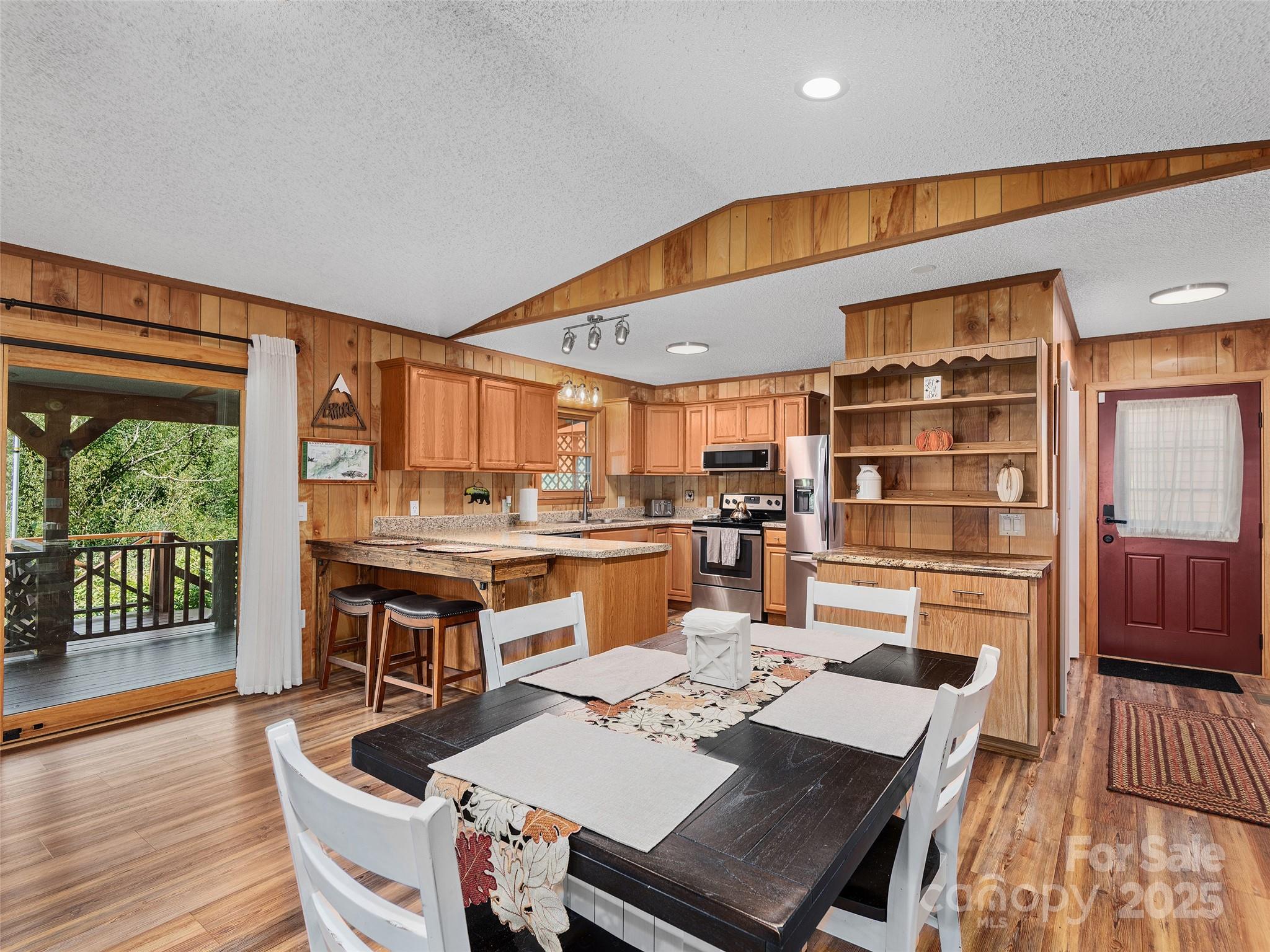95 Hillcrest Road