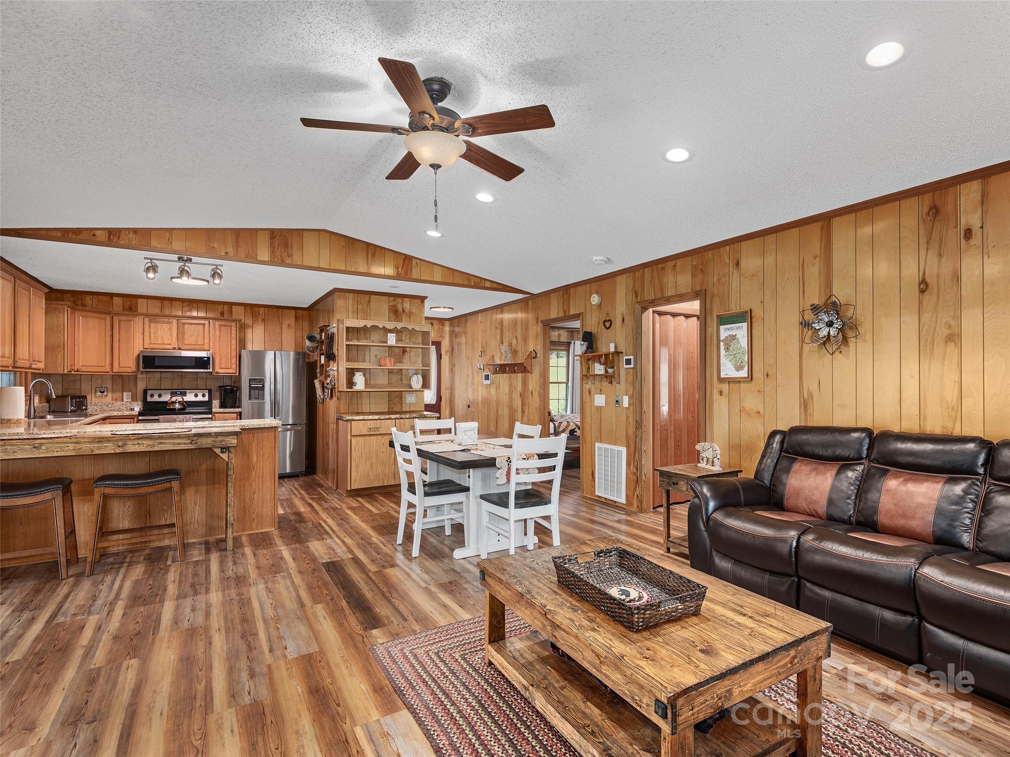 95 Hillcrest Road