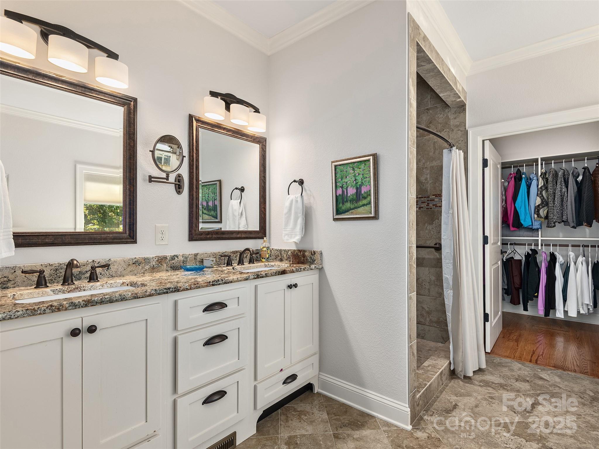 146 Sapphire Place