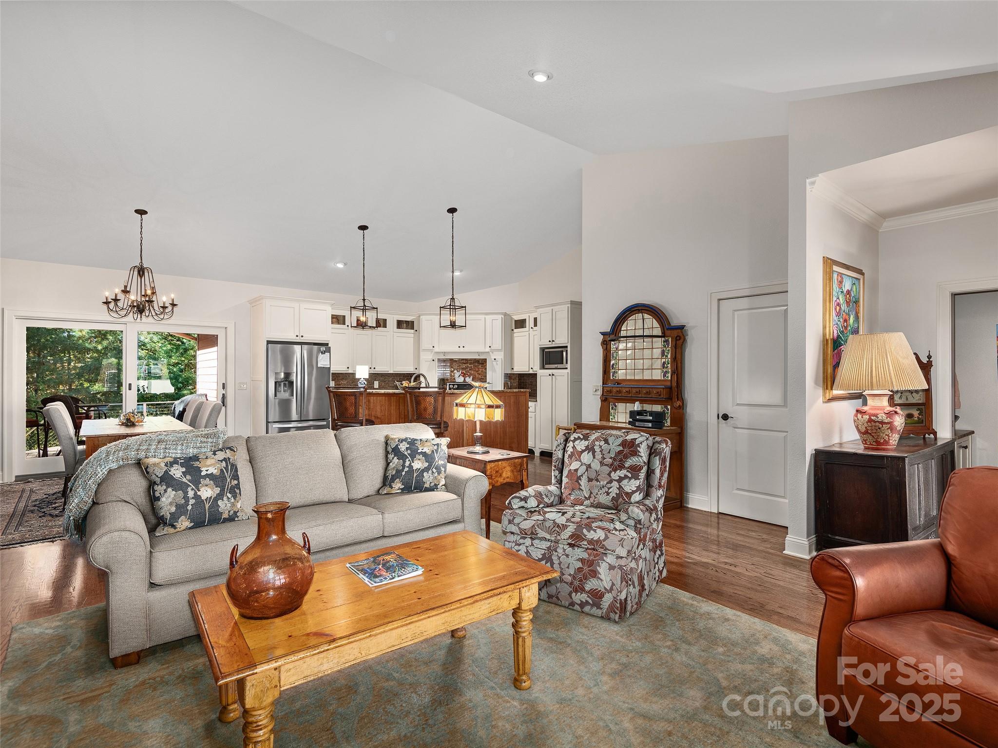 146 Sapphire Place