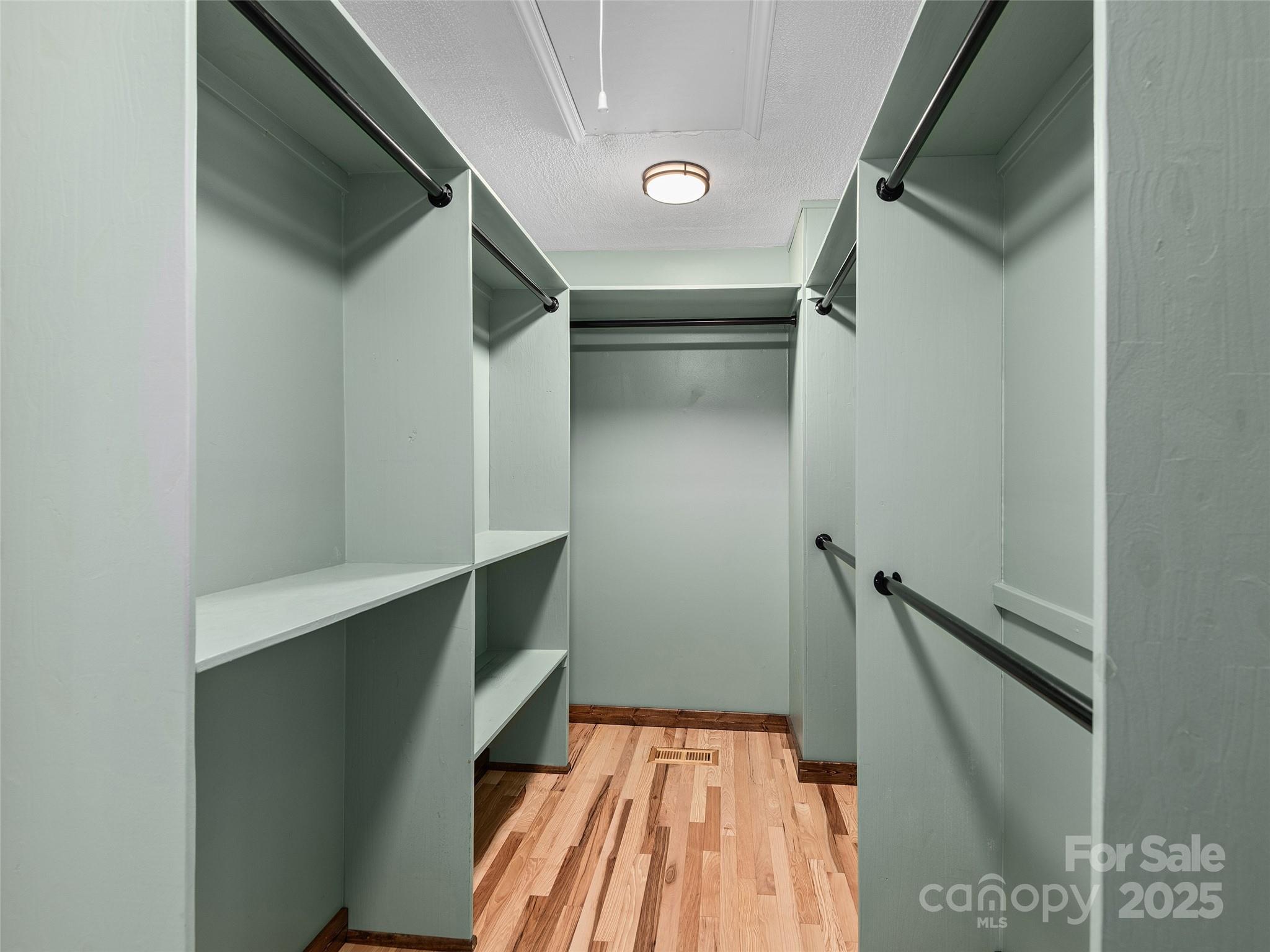 133 Axley Street