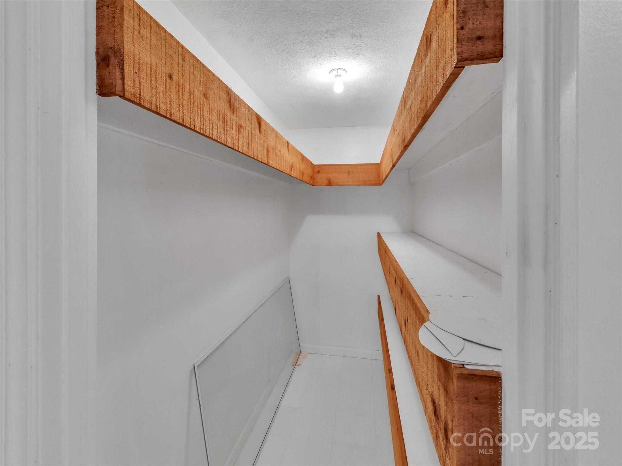 18 & 44 Sierra Point