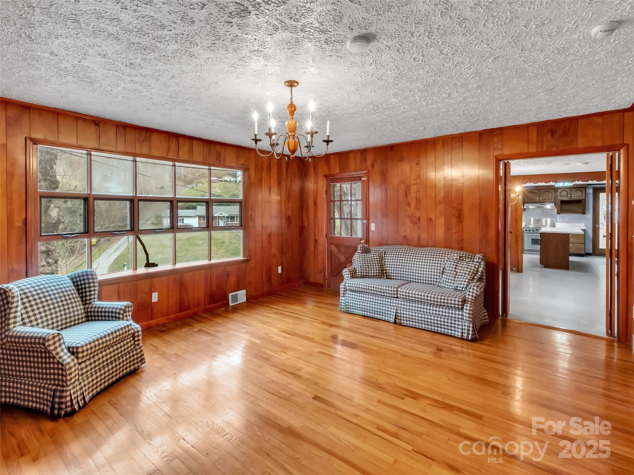 18 & 44 Sierra Point